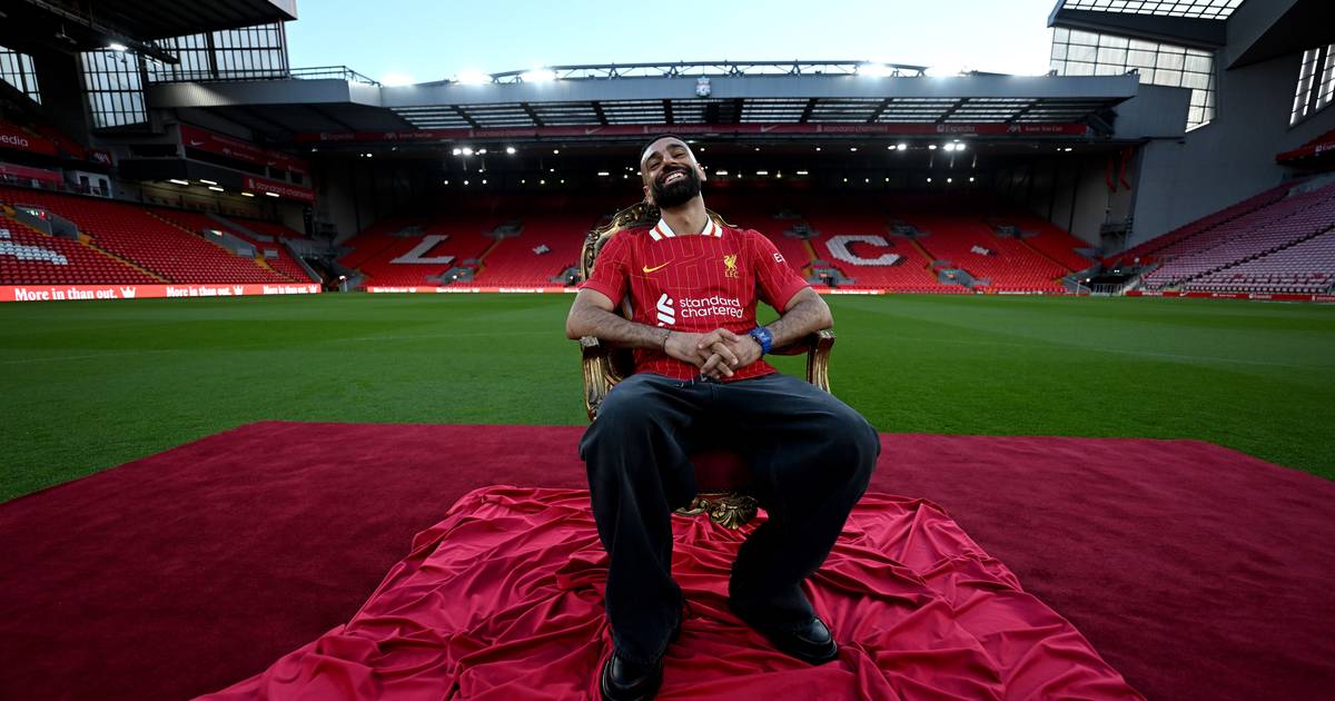 Salah virou suplente no Liverpool, fez birra e ninguém sabe, nem o treinador, se voltará a jogar pelo clube