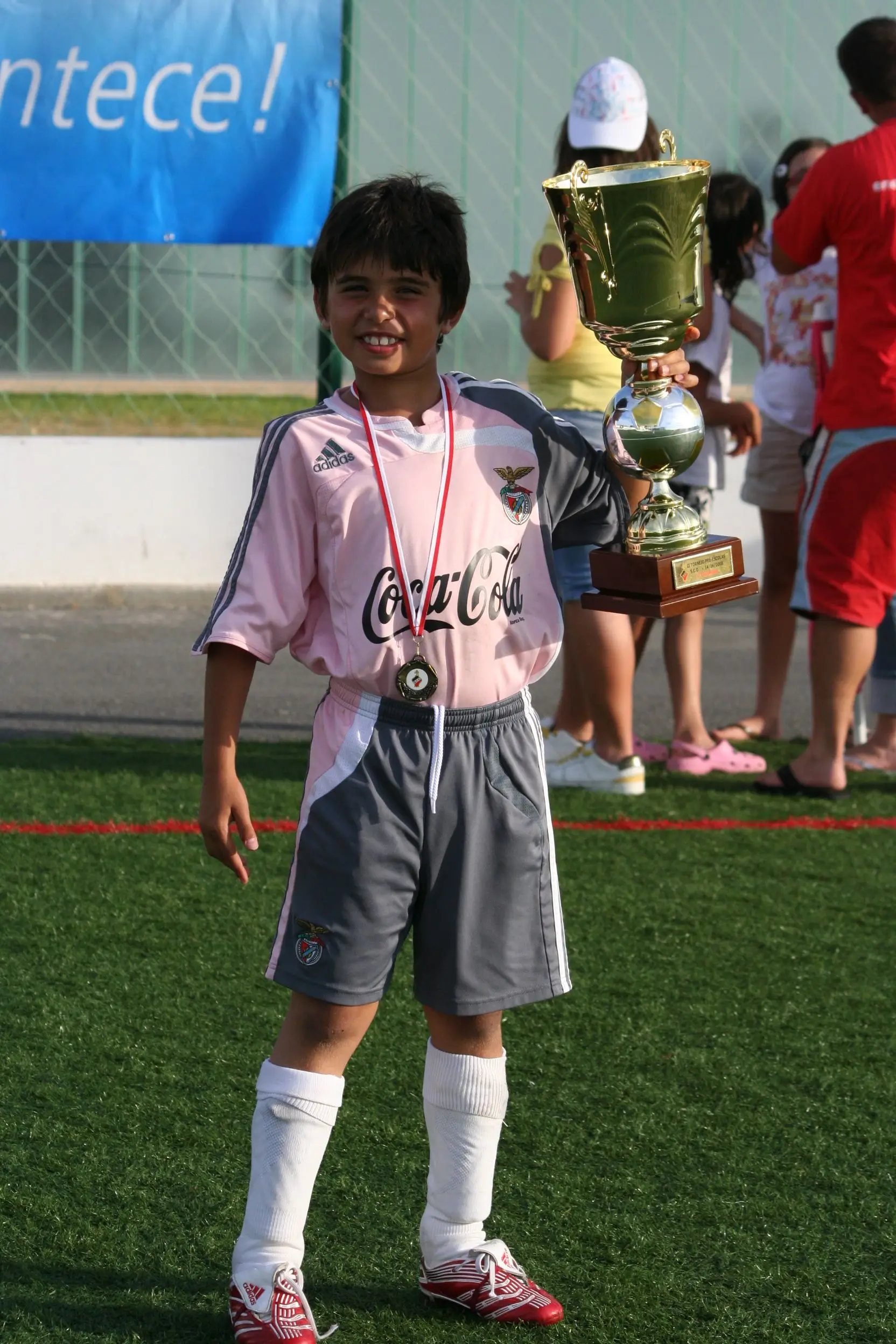 Aos 7 anos, Ricardo foi para o Benfica