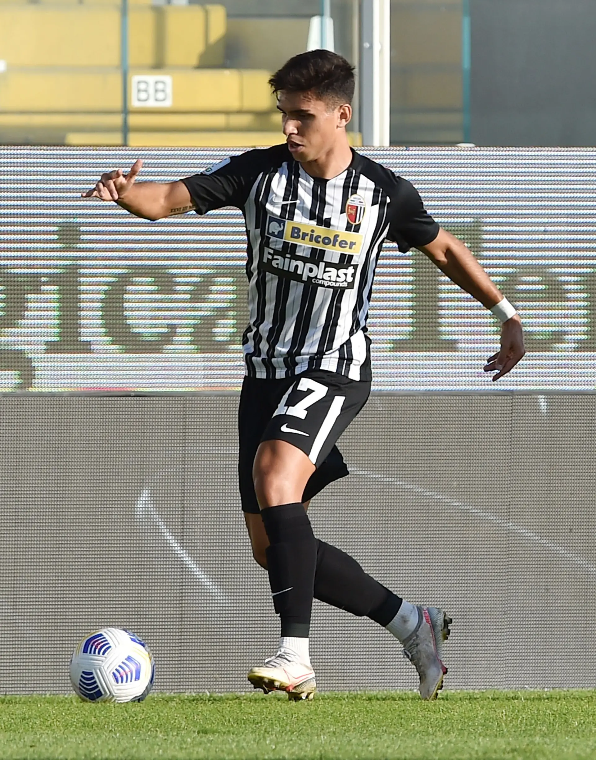 Ricardo fez época e meia no Ascoli