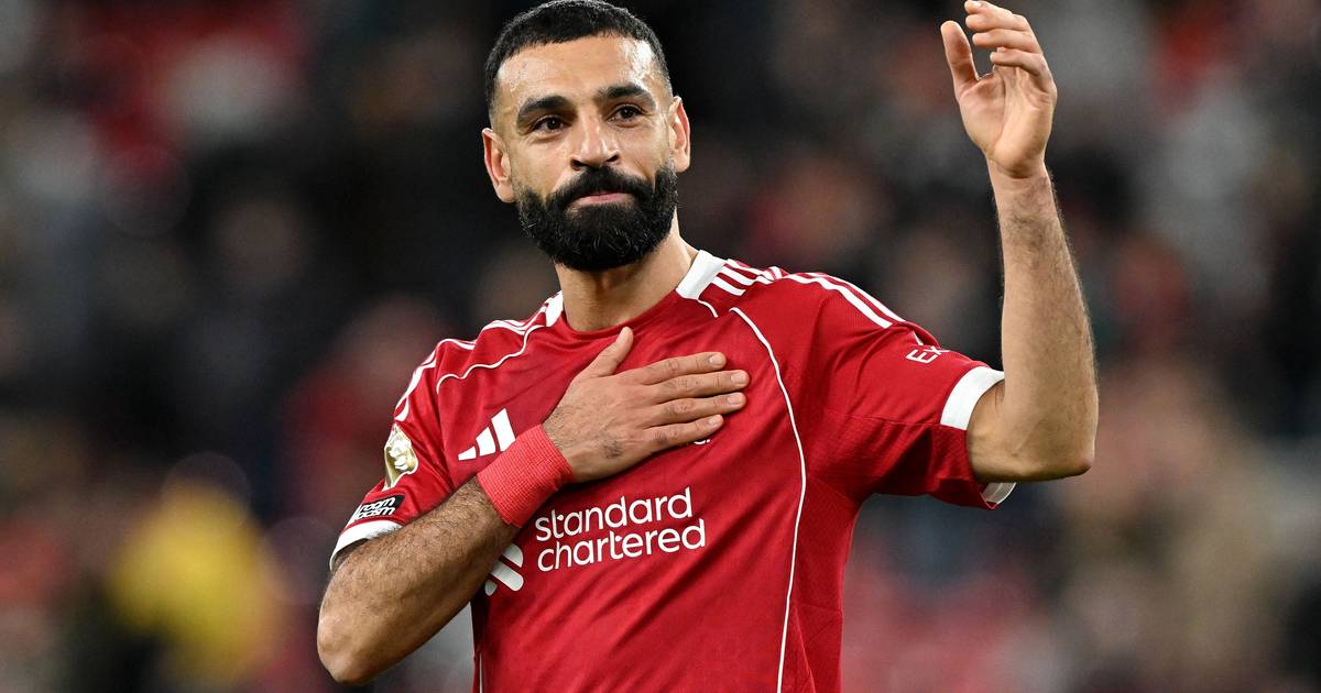 Pazes feitas? Salah voltou a jogar pelo Liverpool e tornou-se o jogador com mais golos ou assistências por um clube na Premier League