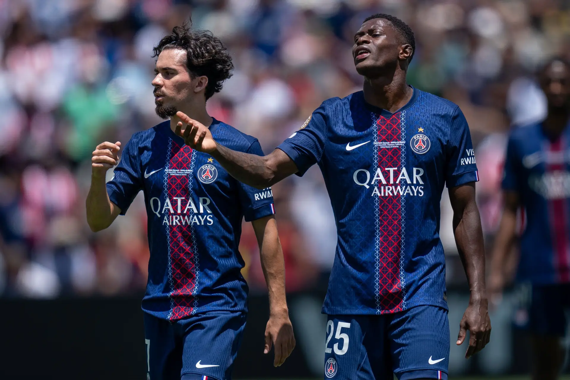 A gala dos prémios The Best, em direto: Dembélé confirma favoritismo, Vitinha e Nuno Mendes na equipa do ano