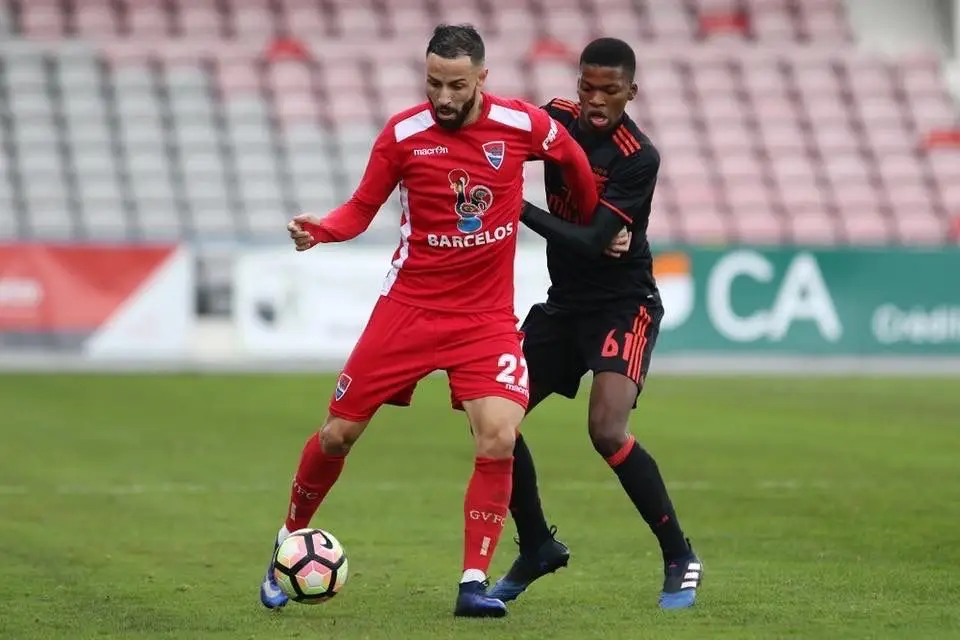 Em 2016/17 Hugo Firmino (com a bola) assinou pelo Gil Vicente