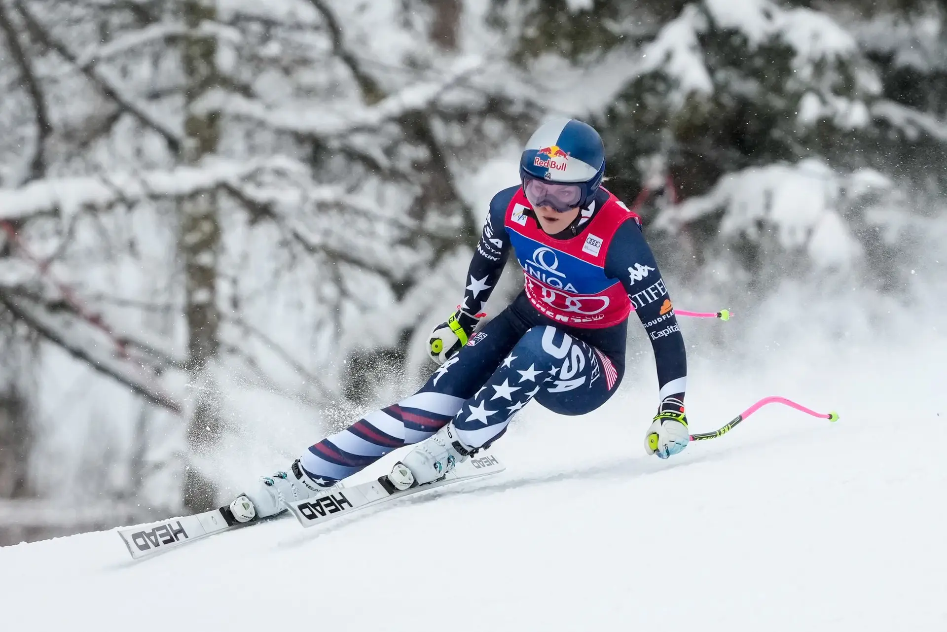 Lindsey Vonn retirou-se da competição em 2019, mas regressou o ano passado e é candidato ao ouro nos Jogos Olímpicos de Inverno