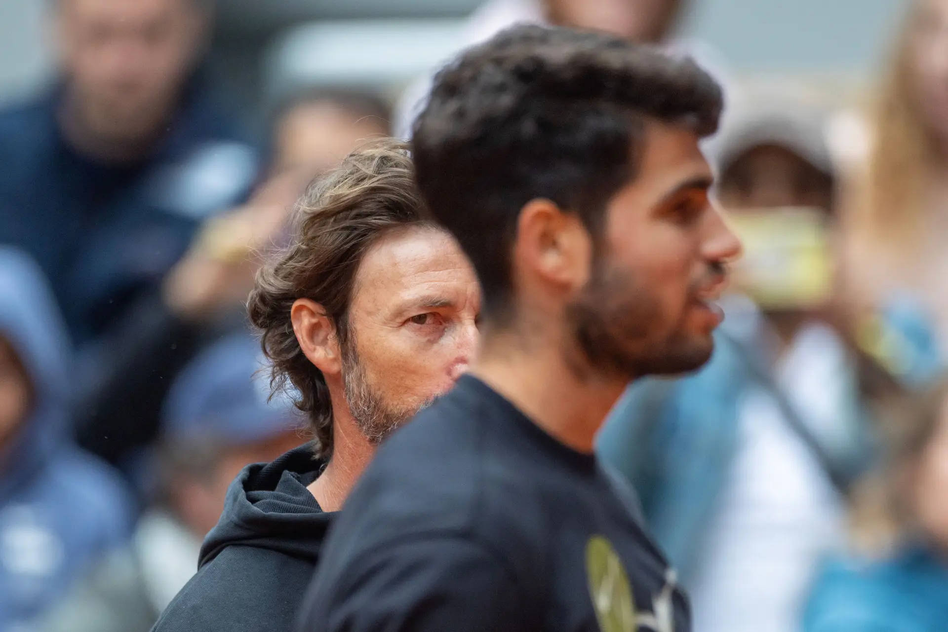 Ferrero e Alcaraz, numa sessão de treino durante Roland-Garros, quando o casamento ainda corria às mil maravilhas