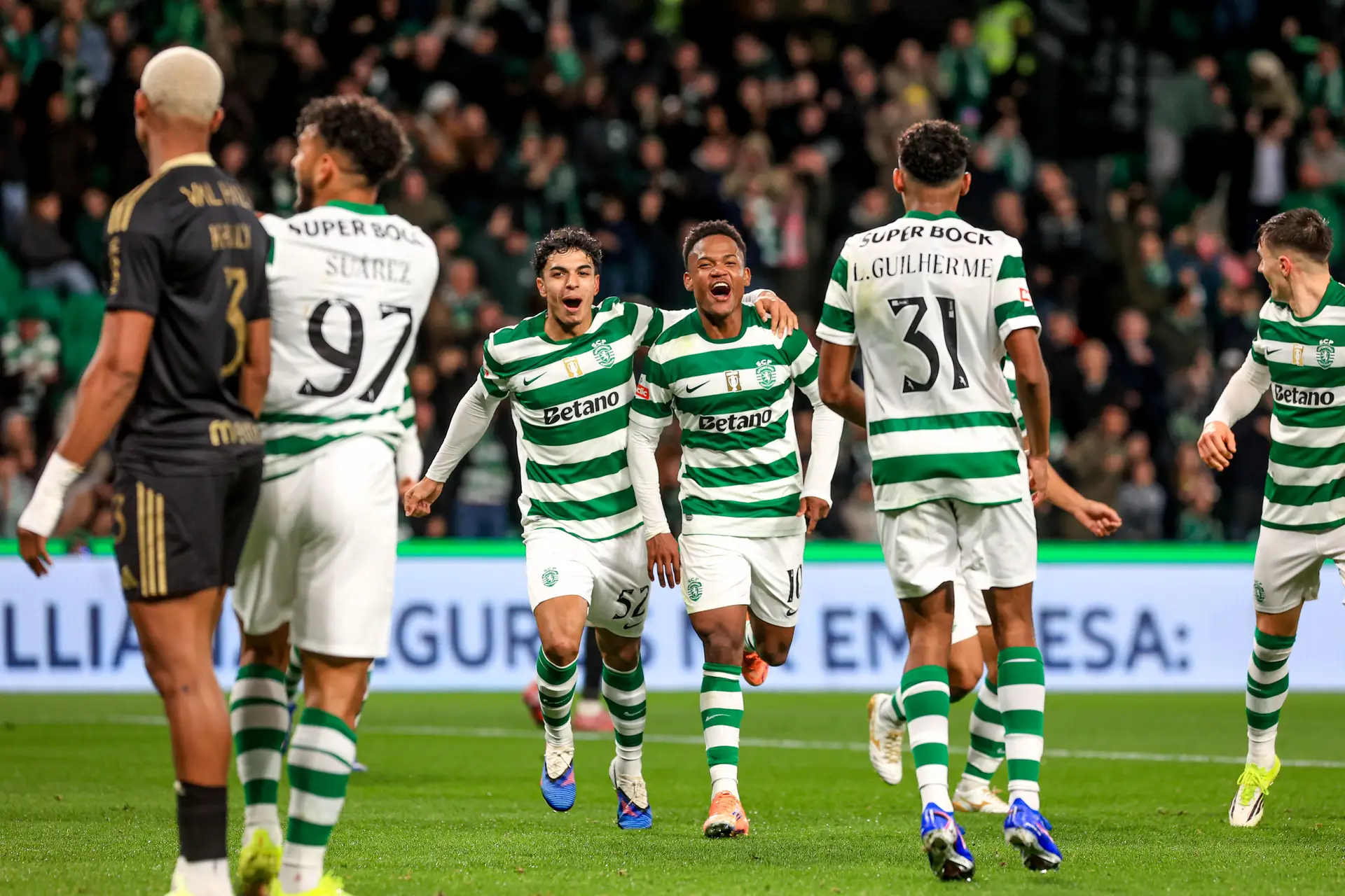 Geny regressou da CAN e logo para bisar frente ao Casa Pia