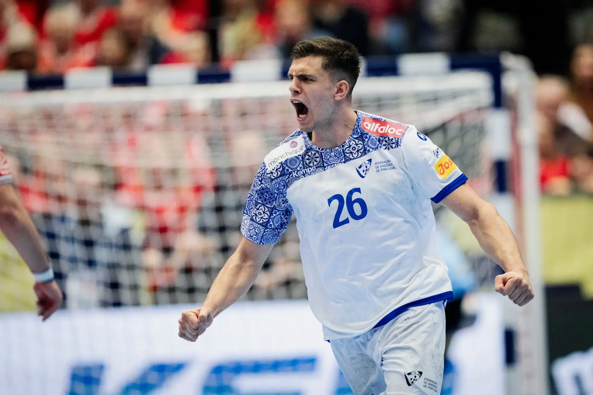 O mais novos dos irmãos Costa marcou 9 golos no triunfo histórico de Portugal frente à Dinamarca