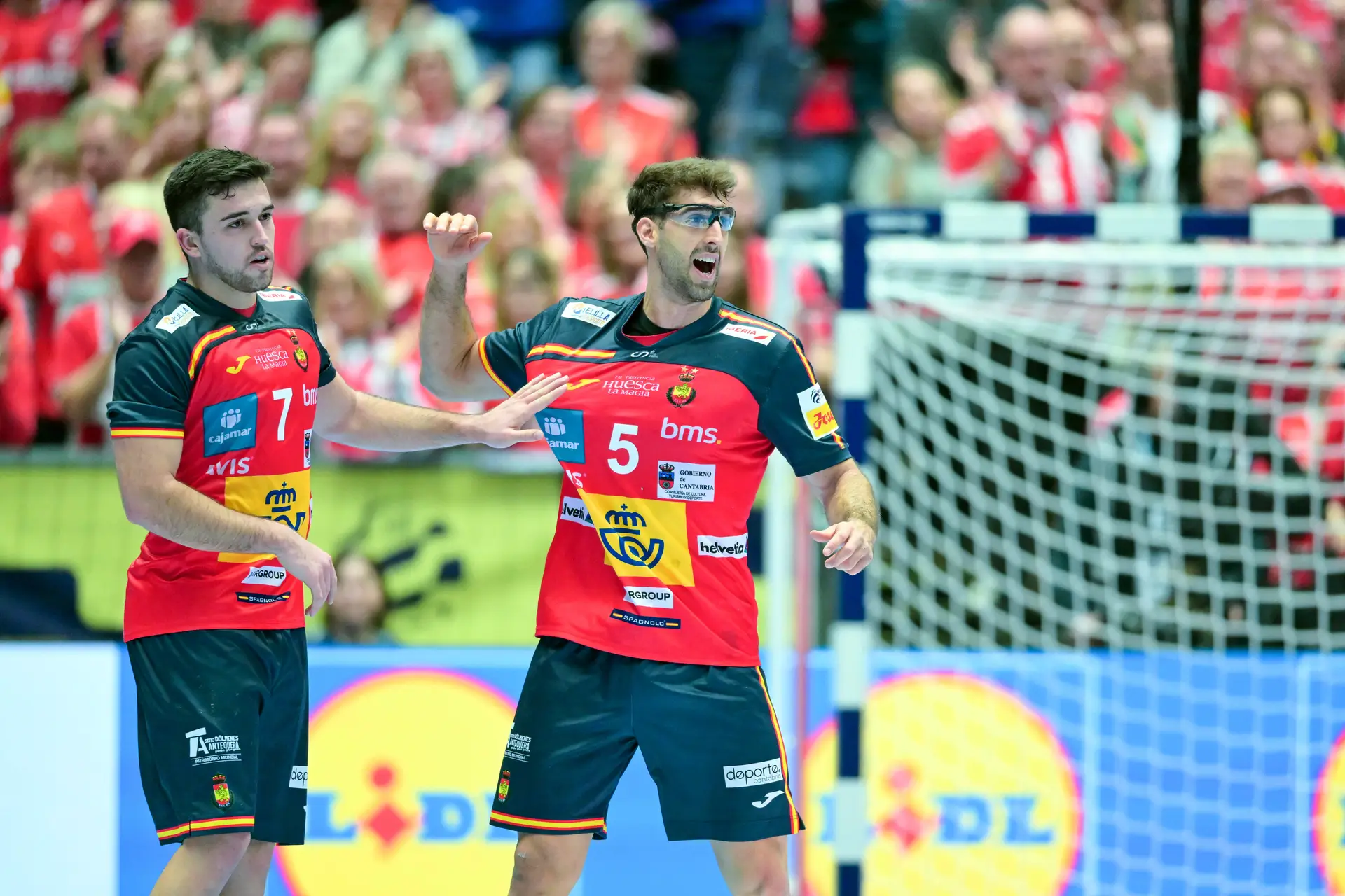 Antonio Serradilla a utilizar os seus óculos de proteção