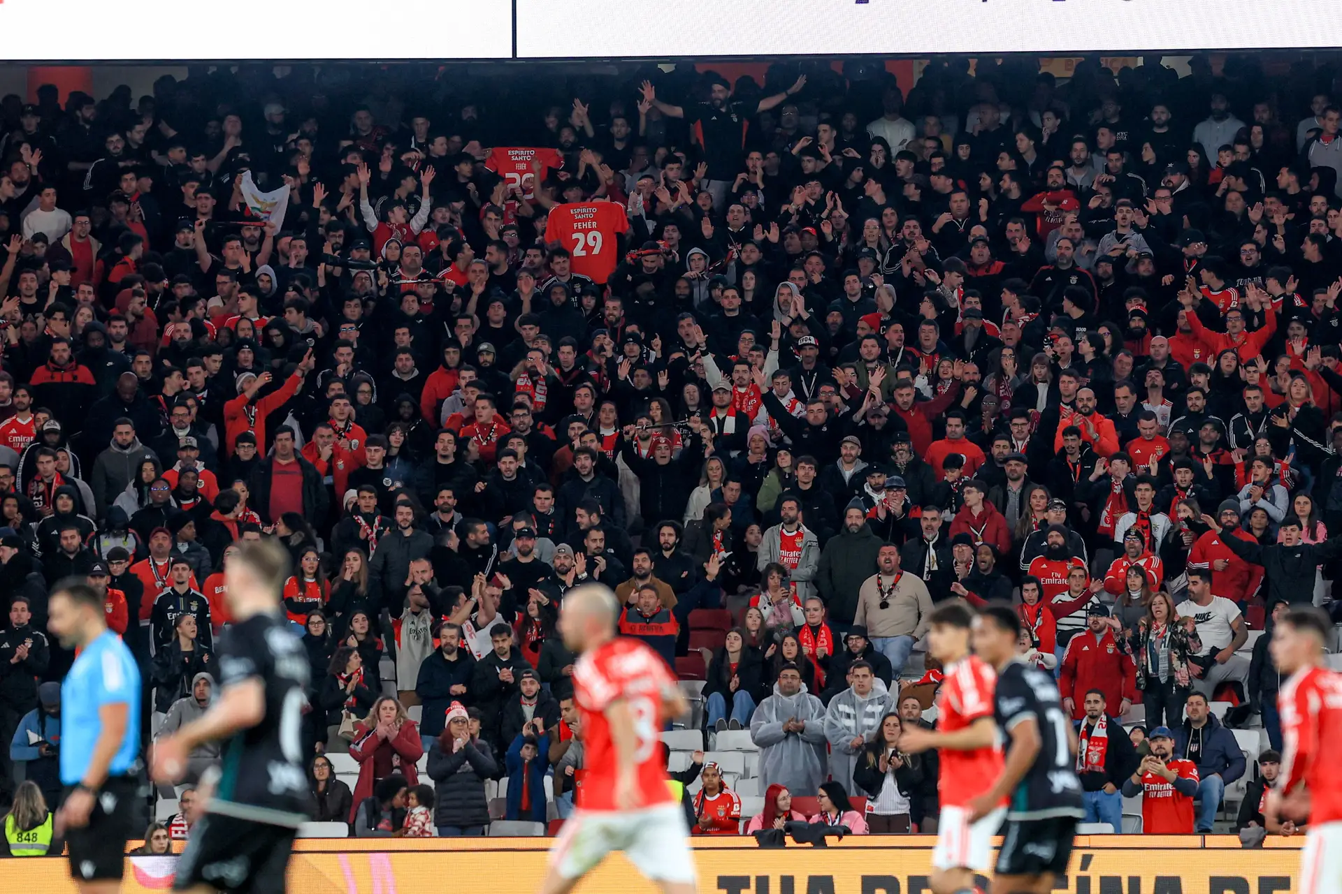 Benfica SAD encaixa mais de €100 milhões com venda de direitos televisivos à NOS