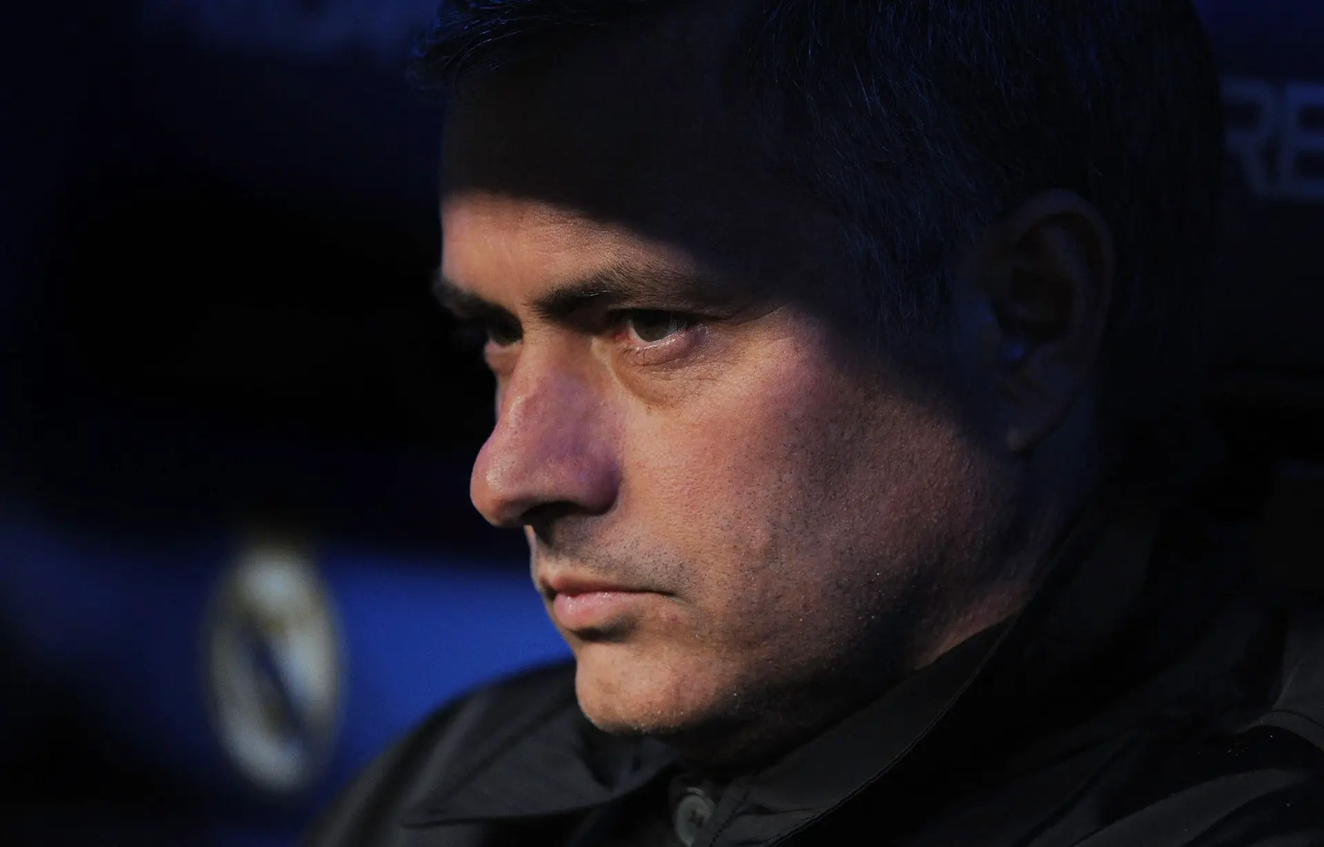 Ainda não acabou o prazo para Mourinho responder ao Benfica, mas o treinador já terá acordo para três anos com o Real Madrid