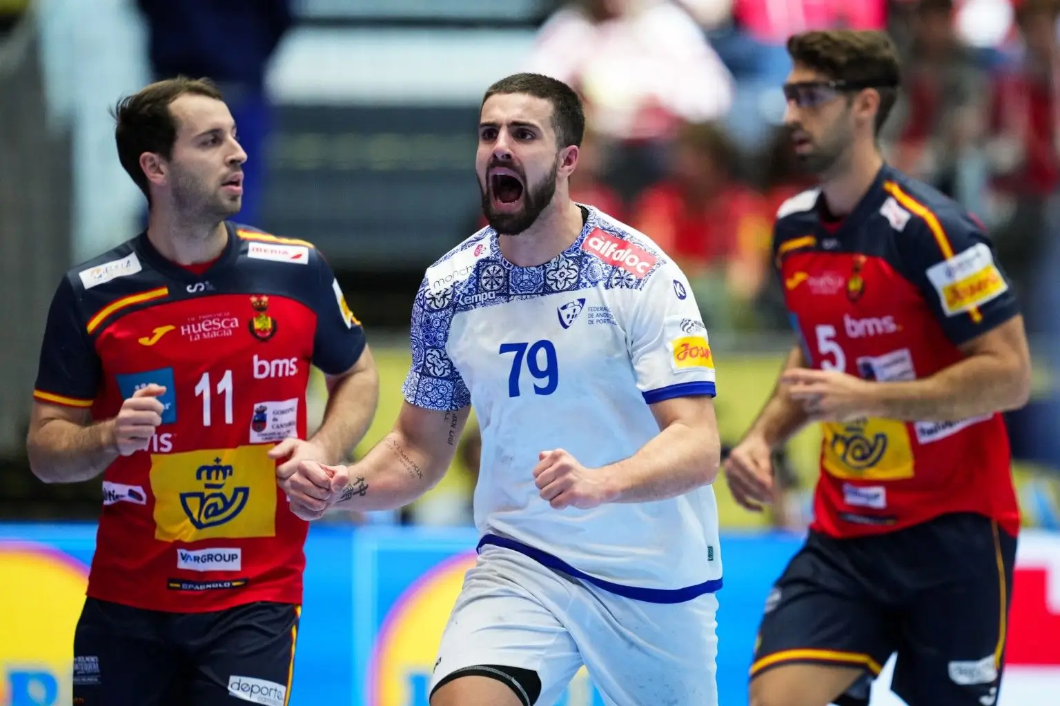 Martim Costa marcou seis golos e foi eleito o melhor jogador em campo