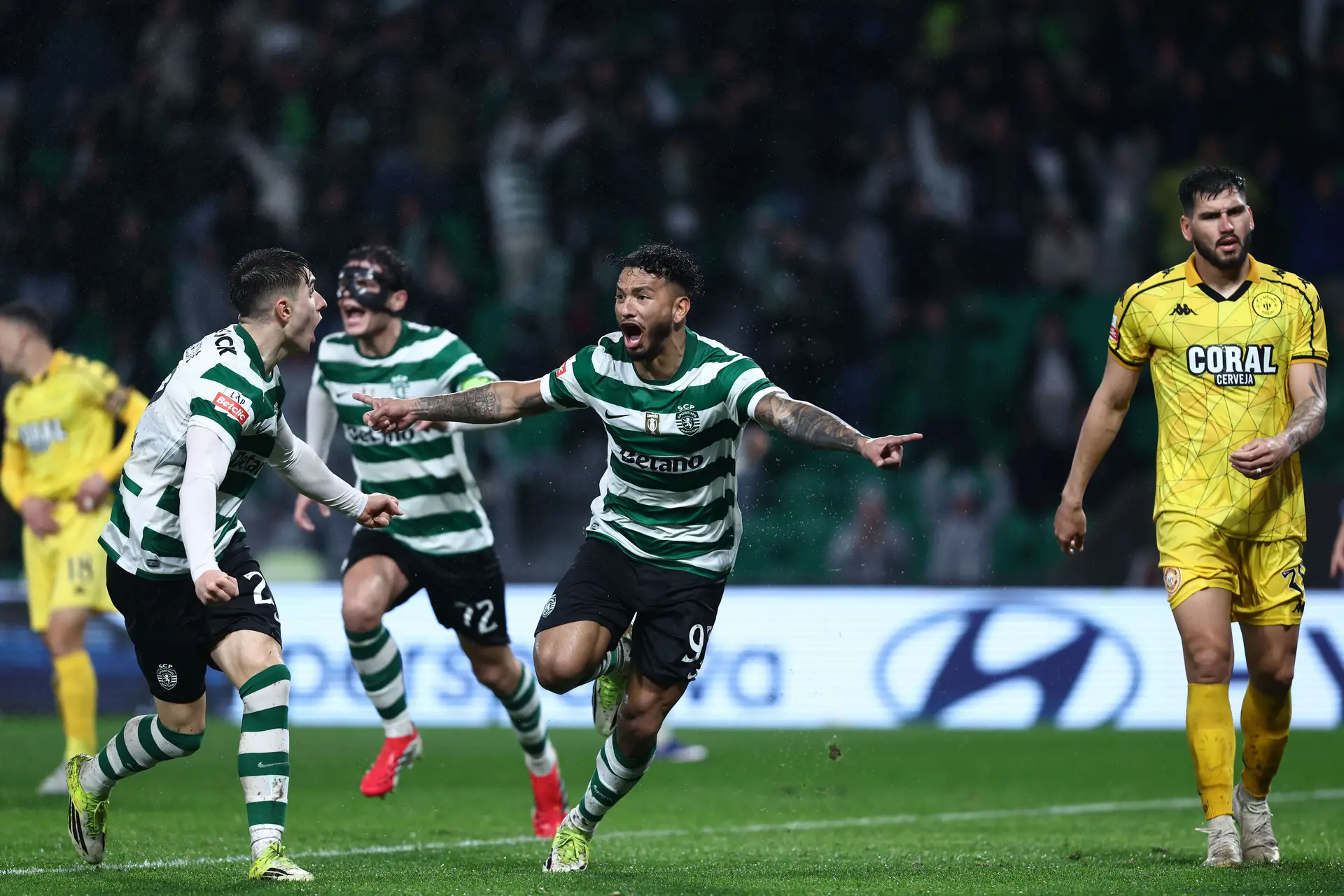 O colombiano marcou o 18º golo com a camisola do Sporting na I Liga. E mais um para lá dos descontos