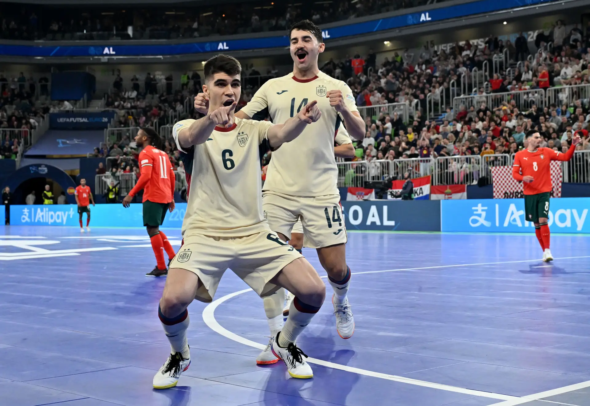 Portugal está no cume do futsal, onde viu a Espanha a espetar a sua bandeira e conquistar o Europeu
