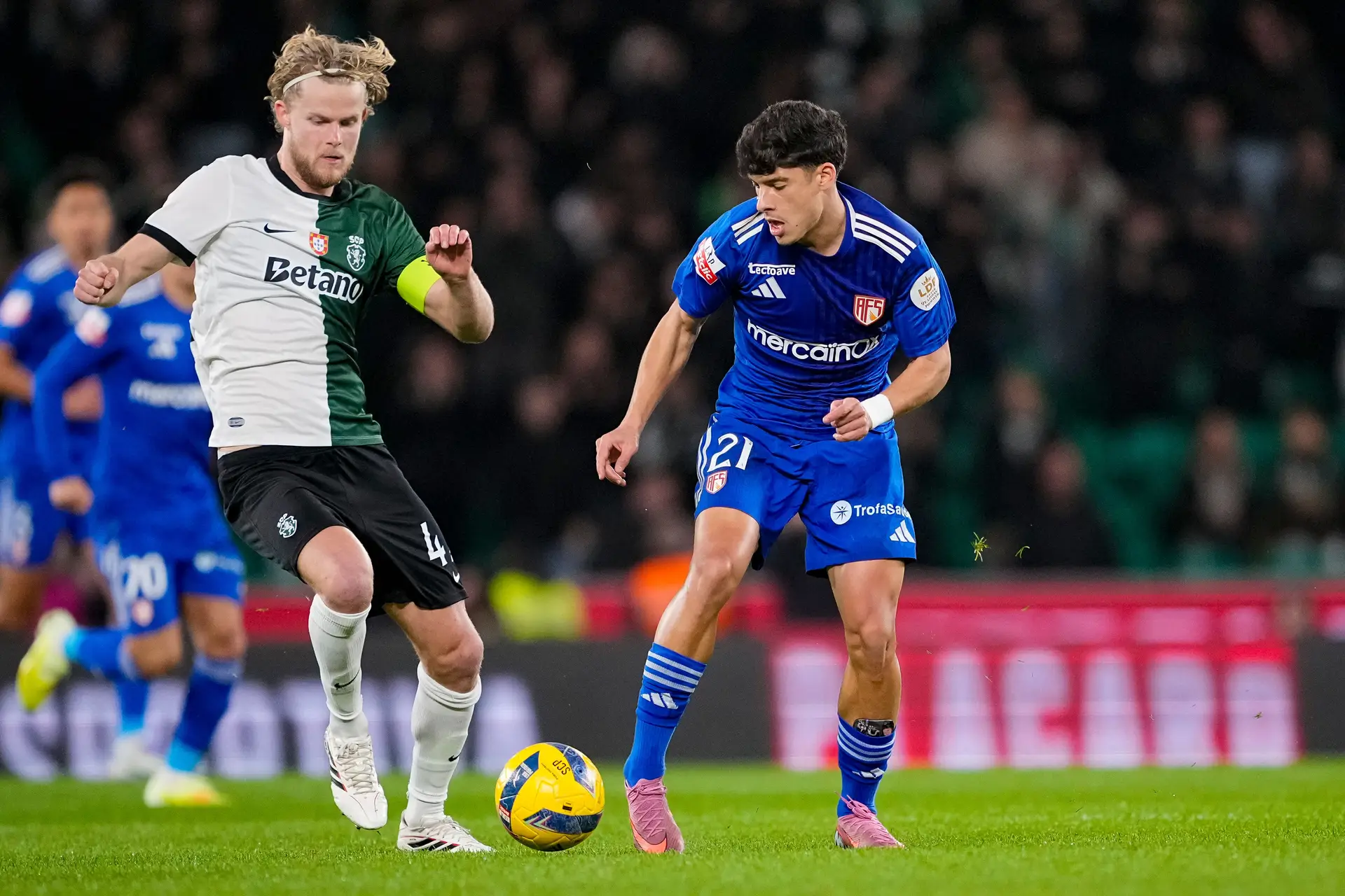 Capitão do Sporting durante o jogo dos quartos de final da Taça de Portugal frente ao AVS, que os leões só resolveram no prolongamento