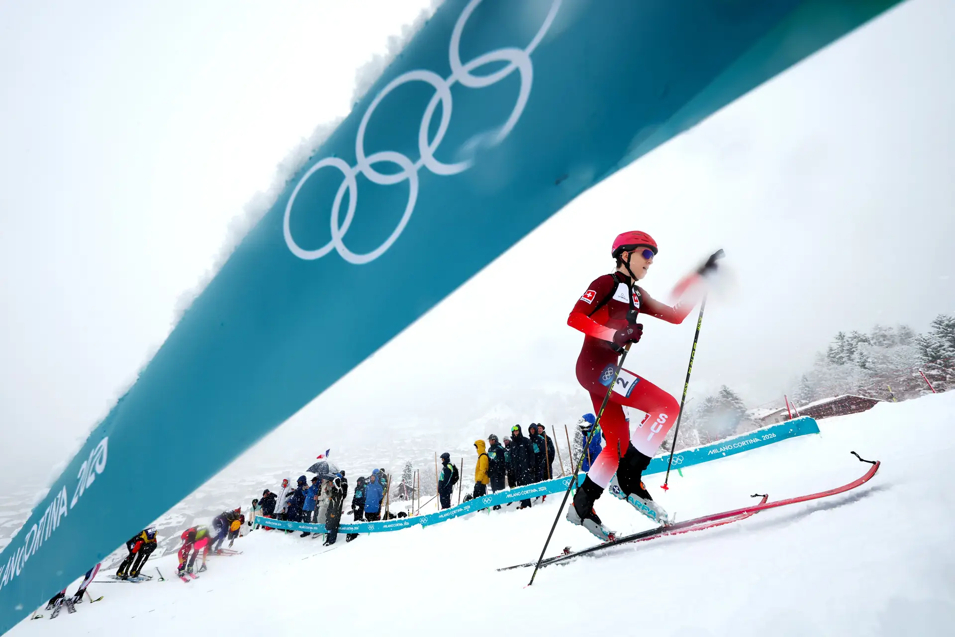 Põe esqui, tira esqui, sobe escada e desliza: a aventura do skimo entrou nos Jogos para Espanha ter o seu ouro na neve
