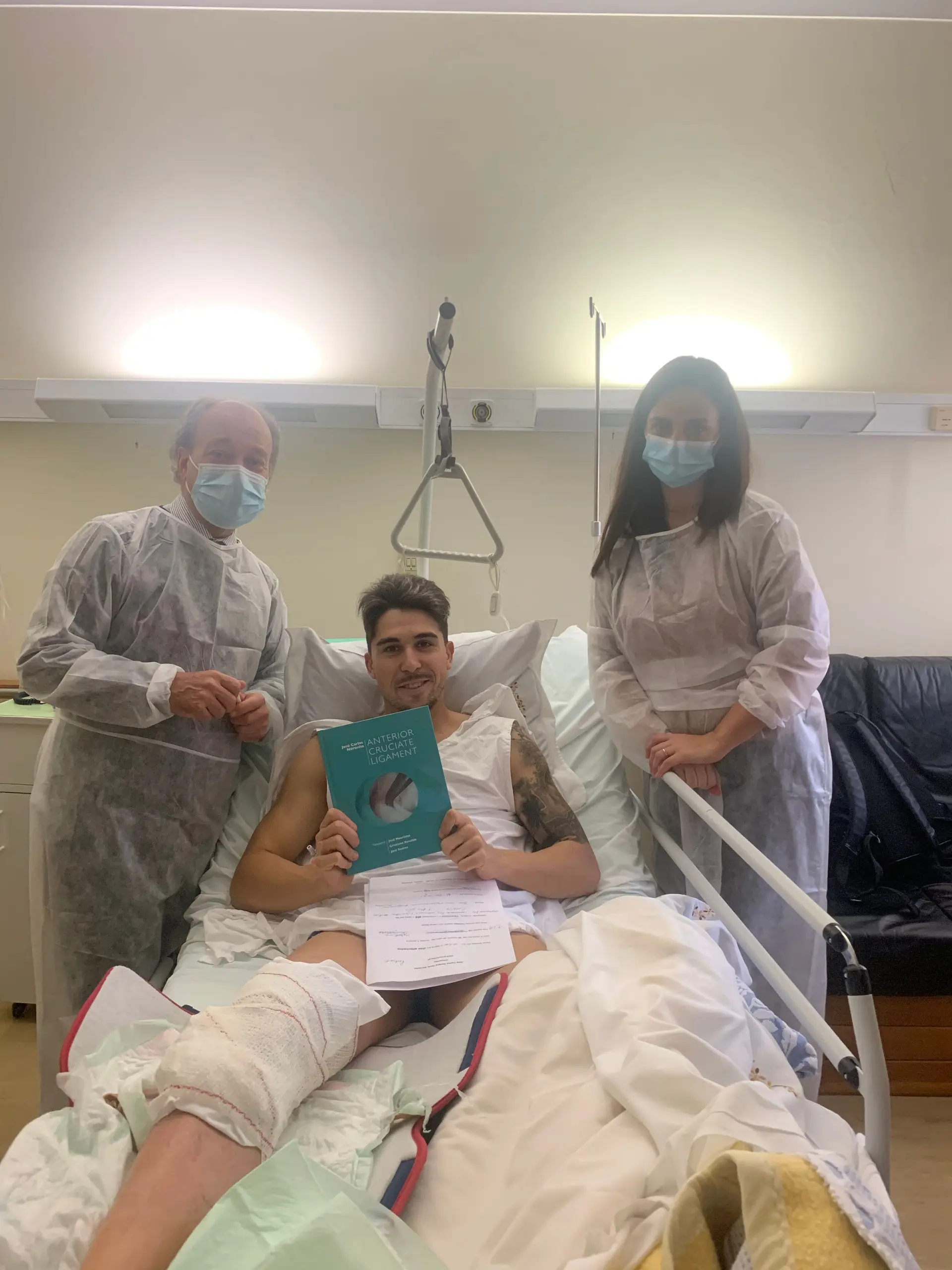 Na época 2020/21, Pedro Nuno sofreu uma lesão no joelho e teve de ser operado