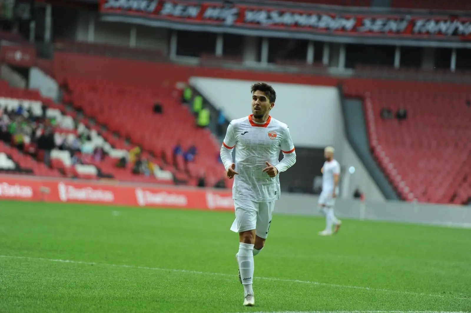 Pedro Nuno assinou pelo Adanaspor, da Turquia, em 2022/23