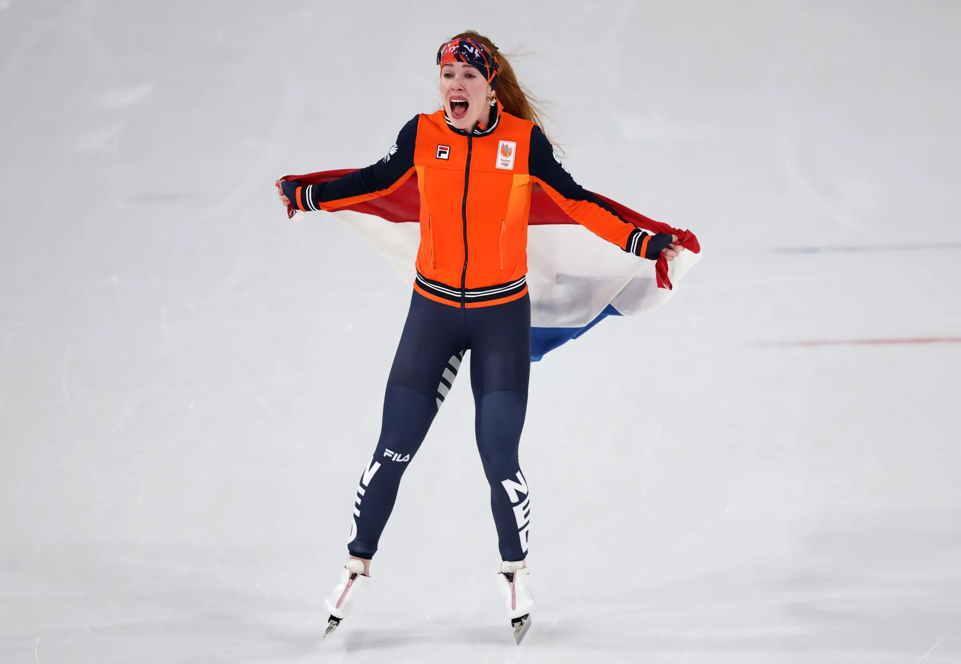 Com nome da última rainha condenada à guilhotina em França, a patinadora neerlandesa deu ao seu país a 17ª medalha na patinagem de velocidade nestes Jogos Olímpicos de Inverno