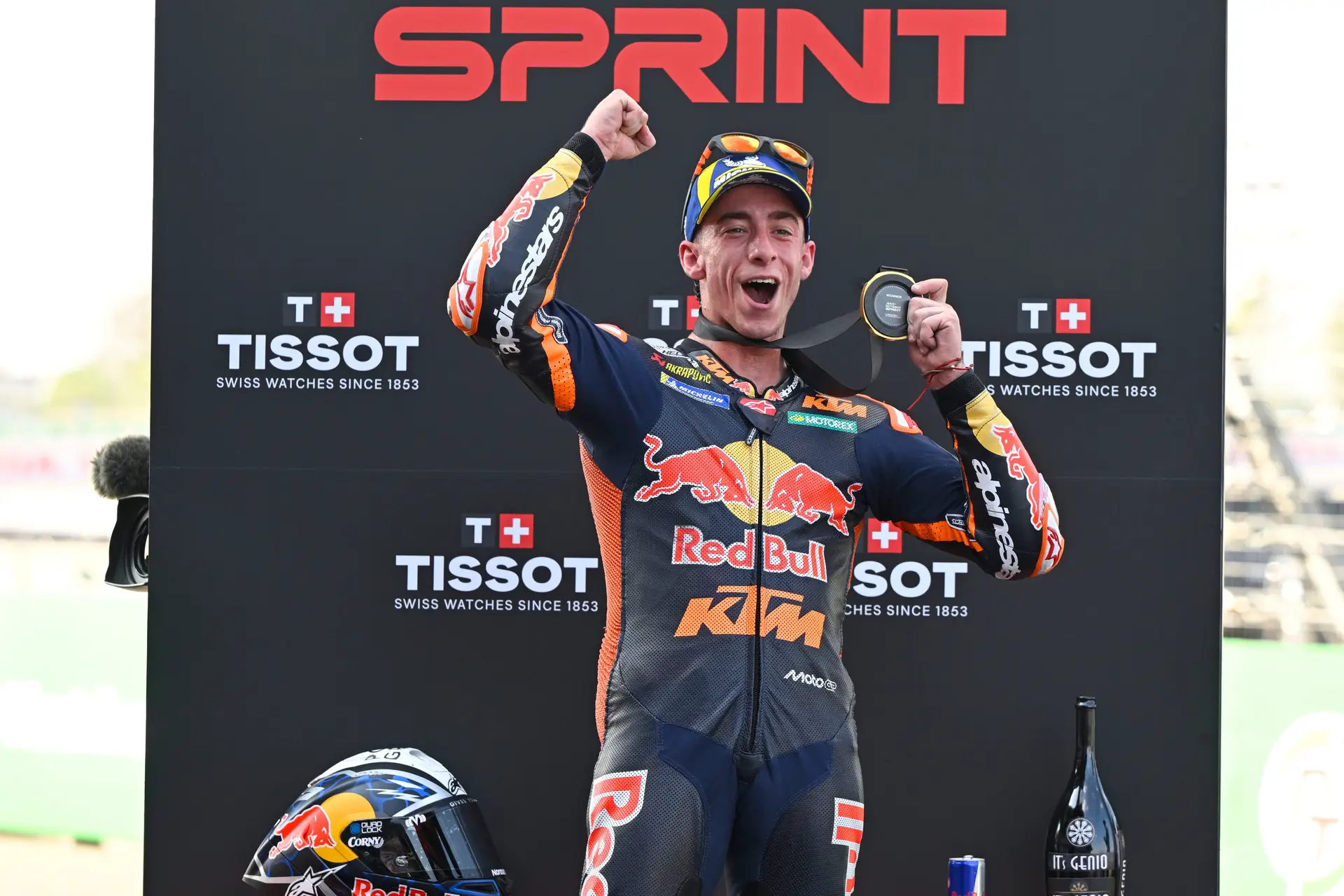 Acosta festeja o triunfo