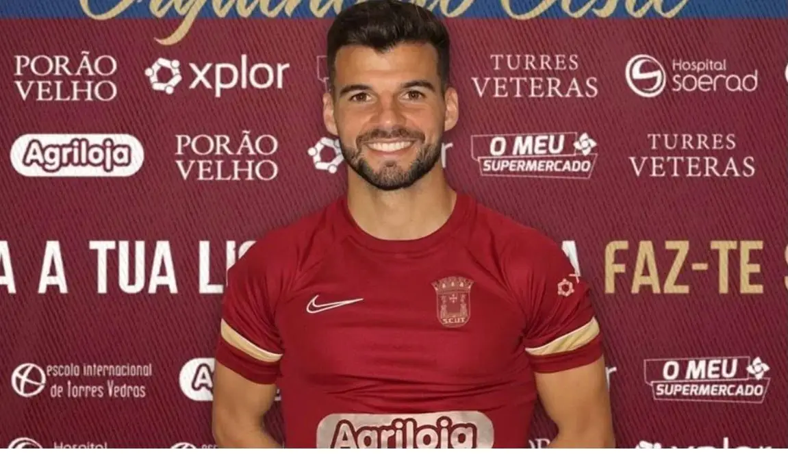 Em 2021/22 Frédéric Maciel assinou pelo Torreense