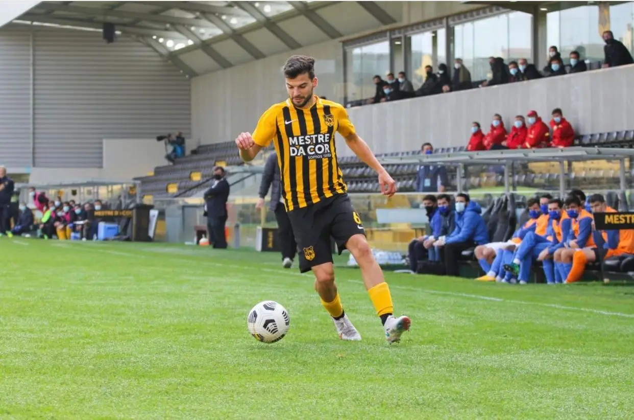 Frédéric jogou no Campeonato de Portgual pelo Lusitânia de Lourosa, em 2020/21