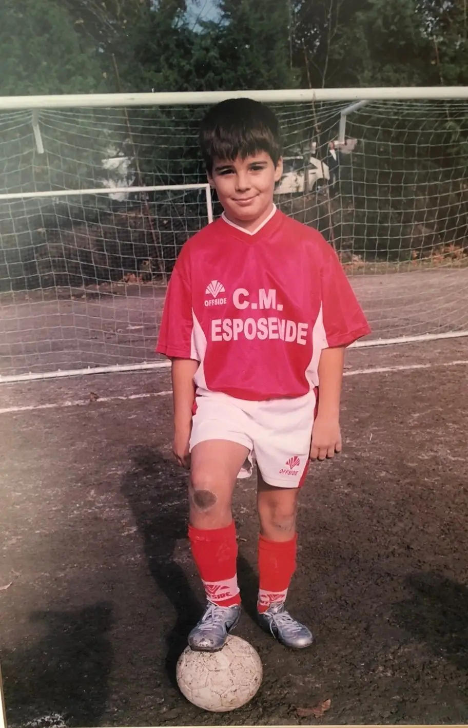 Frederic Maciel nasceu em Grenoble (França) e aos 5 anos mudou-se para Portugal com os pais e irmãs