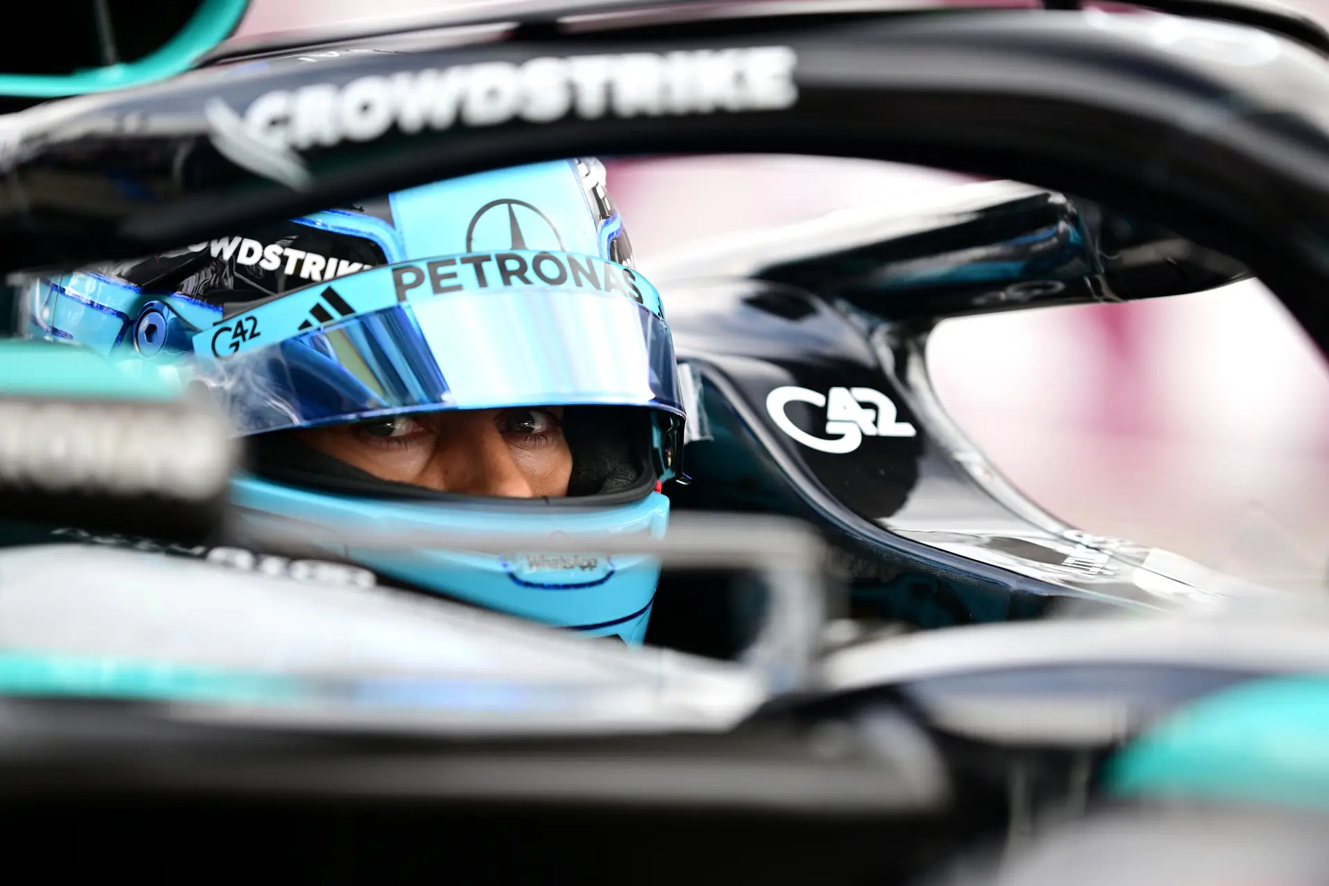 A primeira pole position da nova Fórmula 1 cheia de mudanças é de George Russell