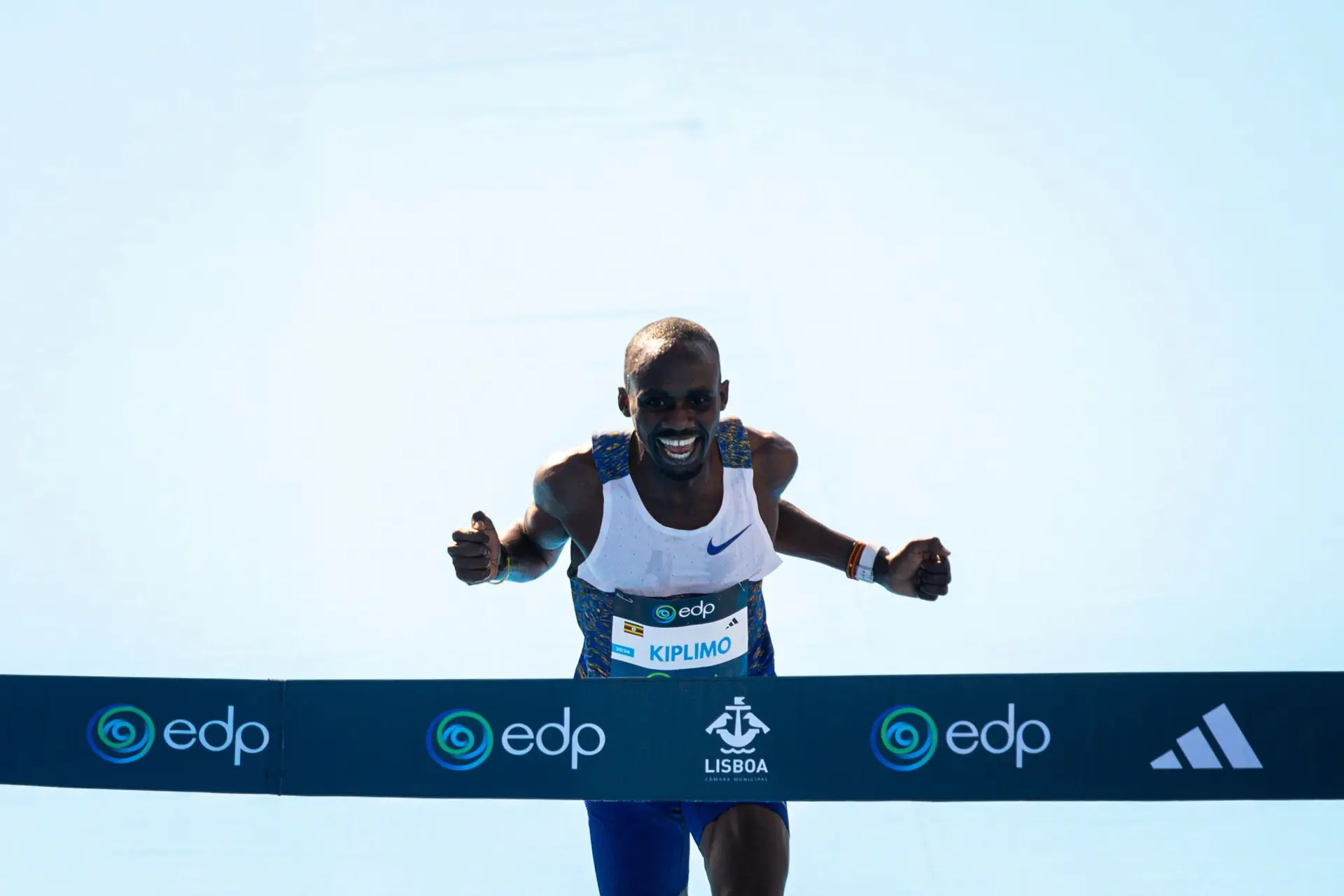 Foi a segunda vez que Jacob Kiplimo bateu a melhor marca mundial da meia-maratona em Lisboa