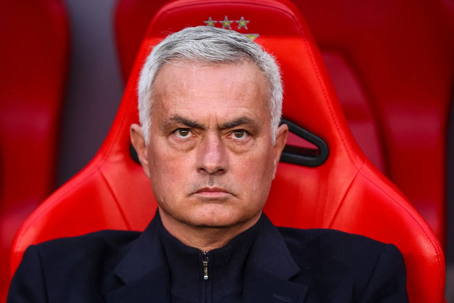 José Mourinho foi expulso durante a segunda parte do Benfica-FC Porto