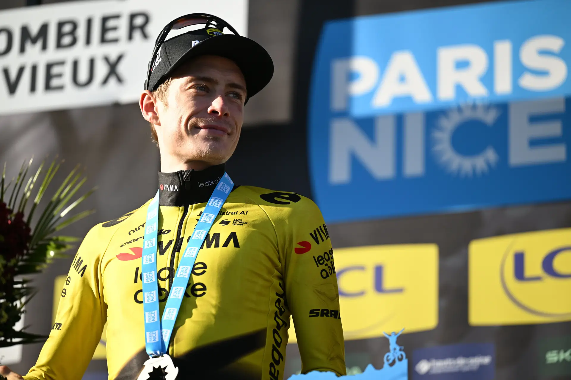 Após acidente com fã, Jonas Vingegaard pôs o Paris-Nice no bolso e deixou um rasto de bicadas a João Almeida