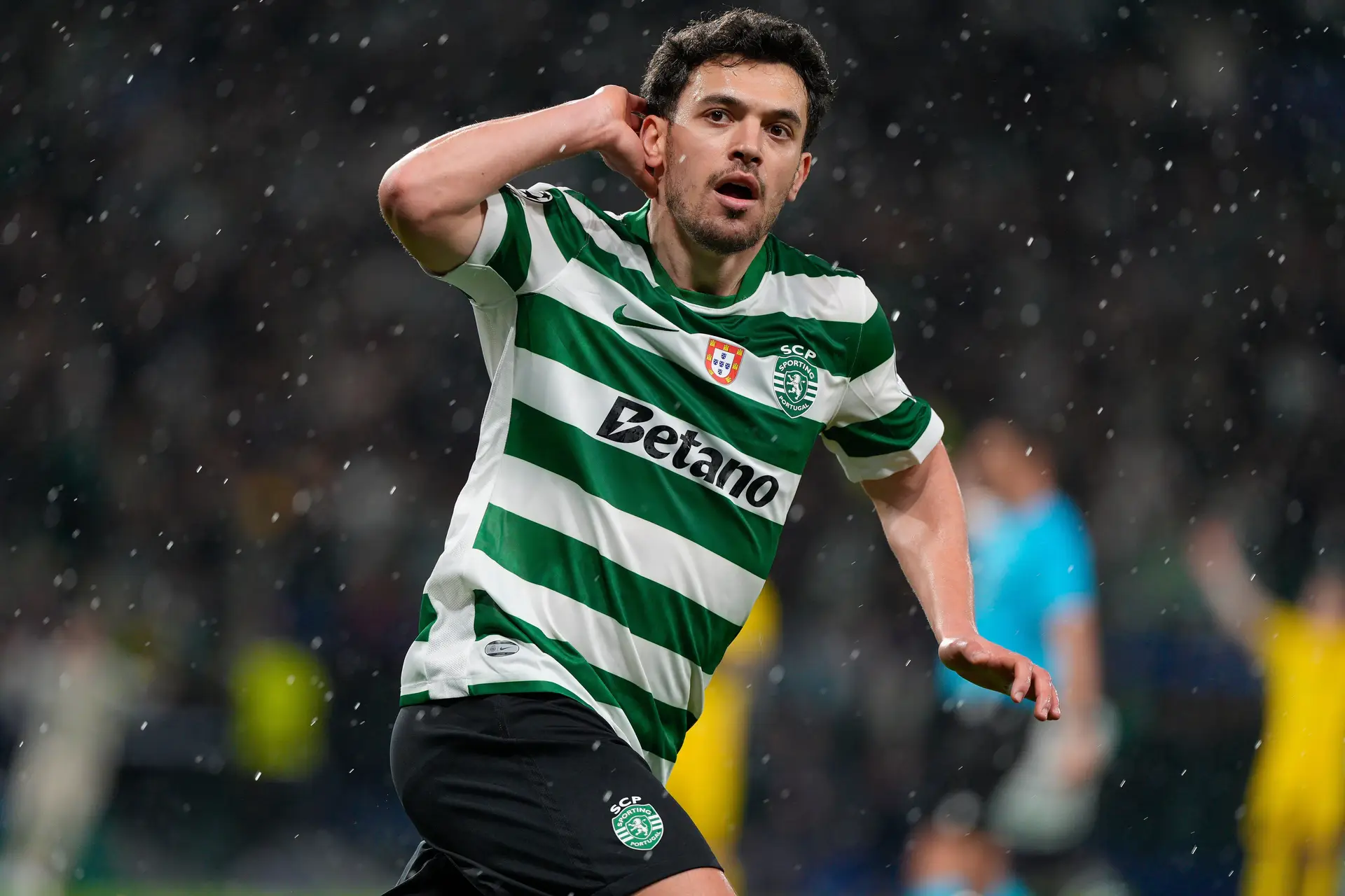 Pedro Gonçalves a celebrar o golo que marcou ao Bodø/Glimt: o Sporting venceu o jogo da 2ª mão por 5-0