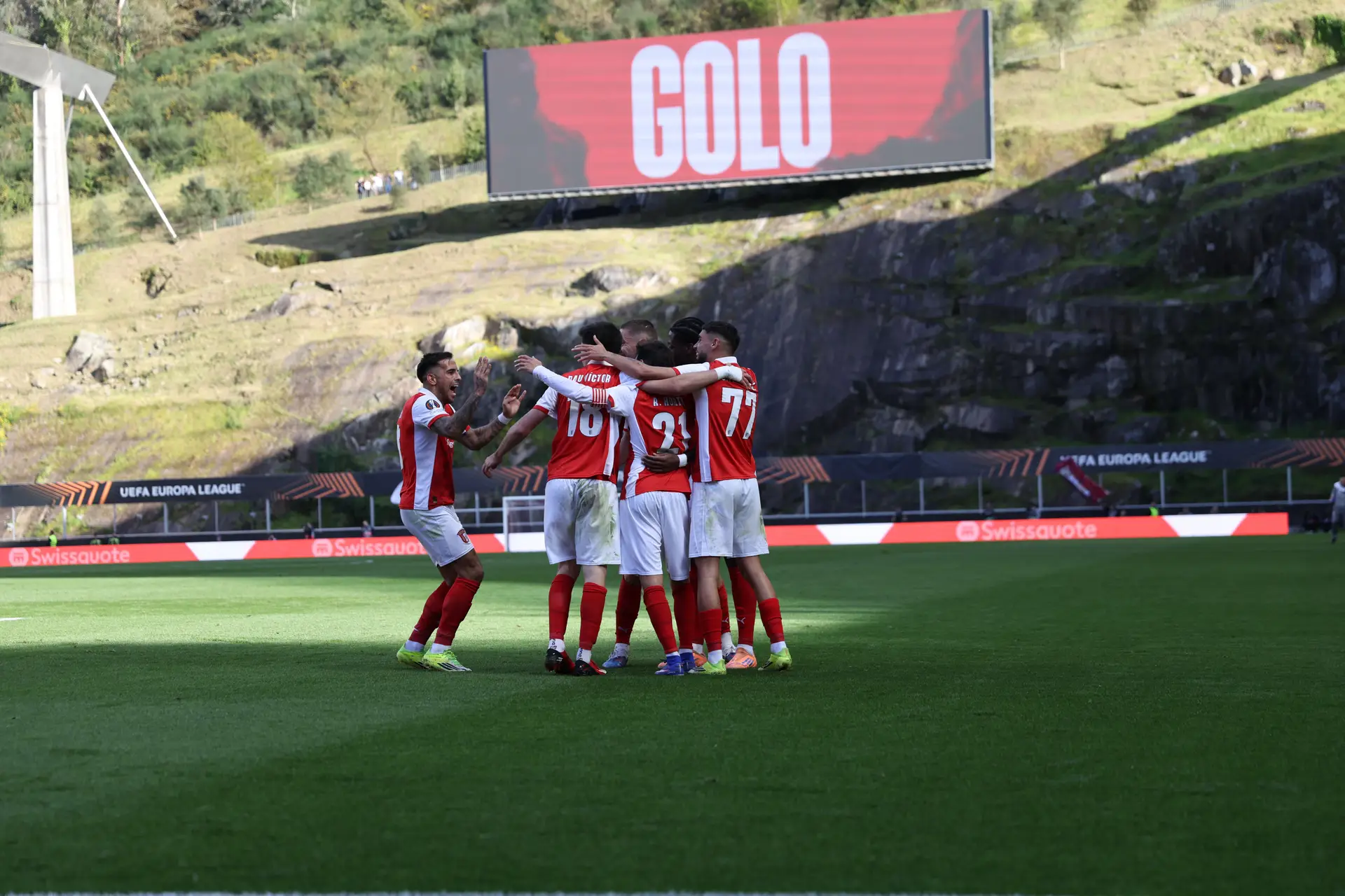 O SC Braga deu a volta, em casa, contra o Ferencváros nos oitavos de final da Liga Europa