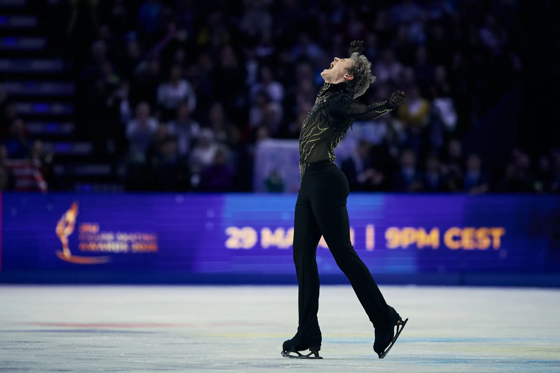 Depois do colapso nos Jogos Olímpicos, Ilia Malinin encontra a redenção com um terceiro título mundial na patinagem artística
