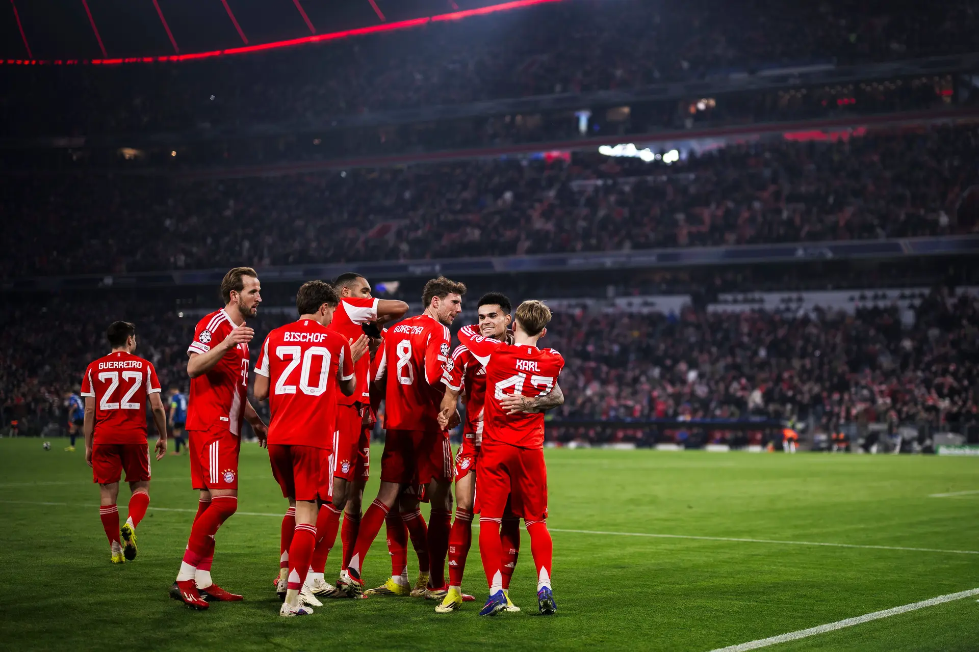 A Itália ficou para trás. O futebol alemão pode seguir o exemplo se continuar a marcar os adversários até à casa de banho