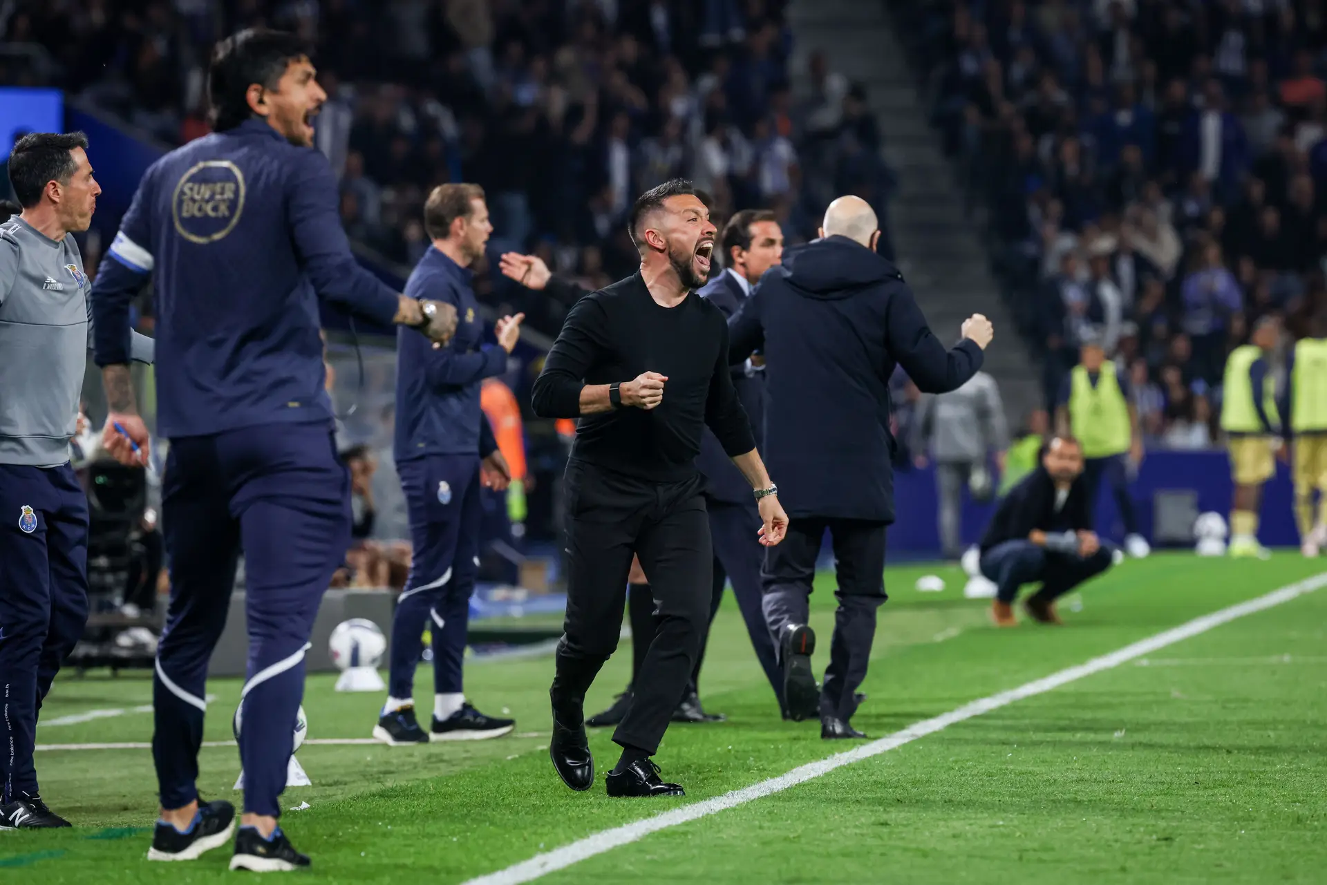 Cheira a pânico no Dragão