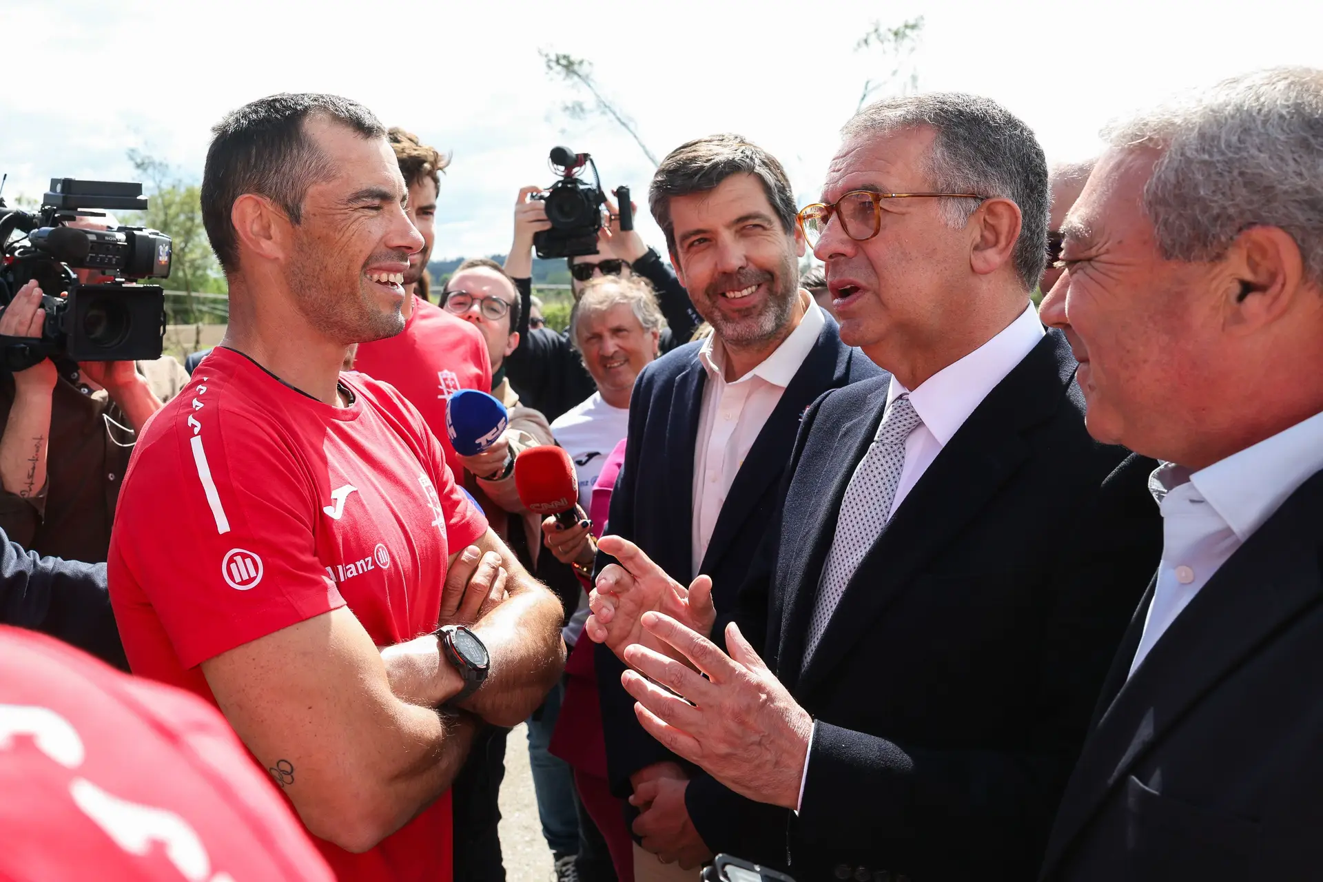 Seguro visitou a casa da canoagem em Portugal e Fernando Pimenta pediu-lhe para estar “um bocadinho mais atento ao desporto“