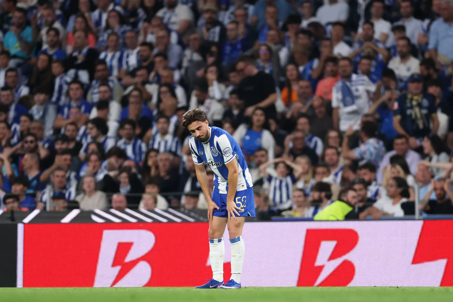 O surrealismo e a ineficácia aumentam o nervosismo do FC Porto