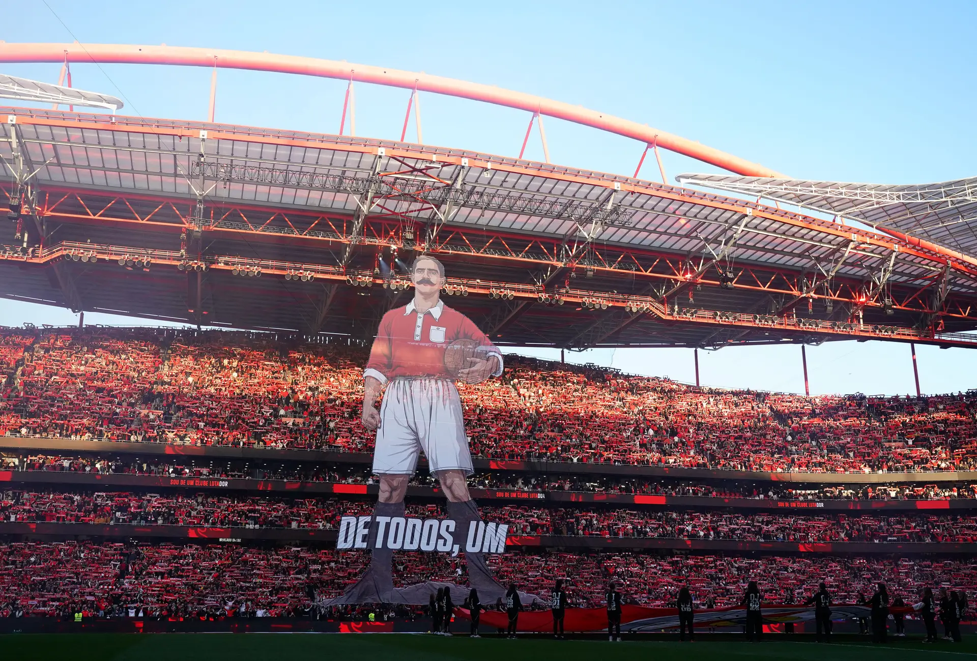 O Benfica “não precisa da centralização“ dos direitos televisivos e sugere que só alguns clubes o façam voluntariamente