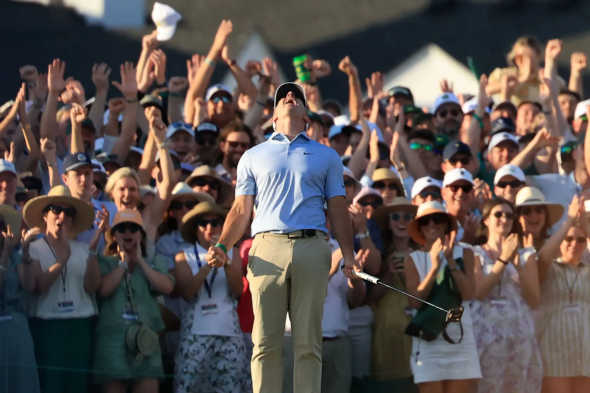Rory McIlroy fez no Masters aquilo que só Tiger Woods, que um dia tentou imitar, conseguiu nos últimos 30 anos