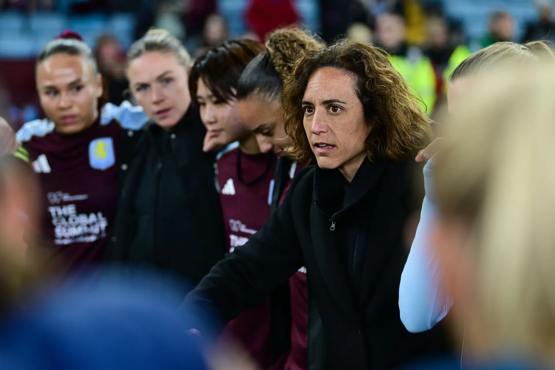 “Continua a haver um estigma, ainda somos colocadas num patamar inferior aos homens“: os desafios e barreiras para as treinadoras de futebol