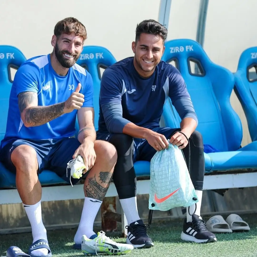 Guima com o outro português do Zira FK, o guarda-redes Tiago Silva