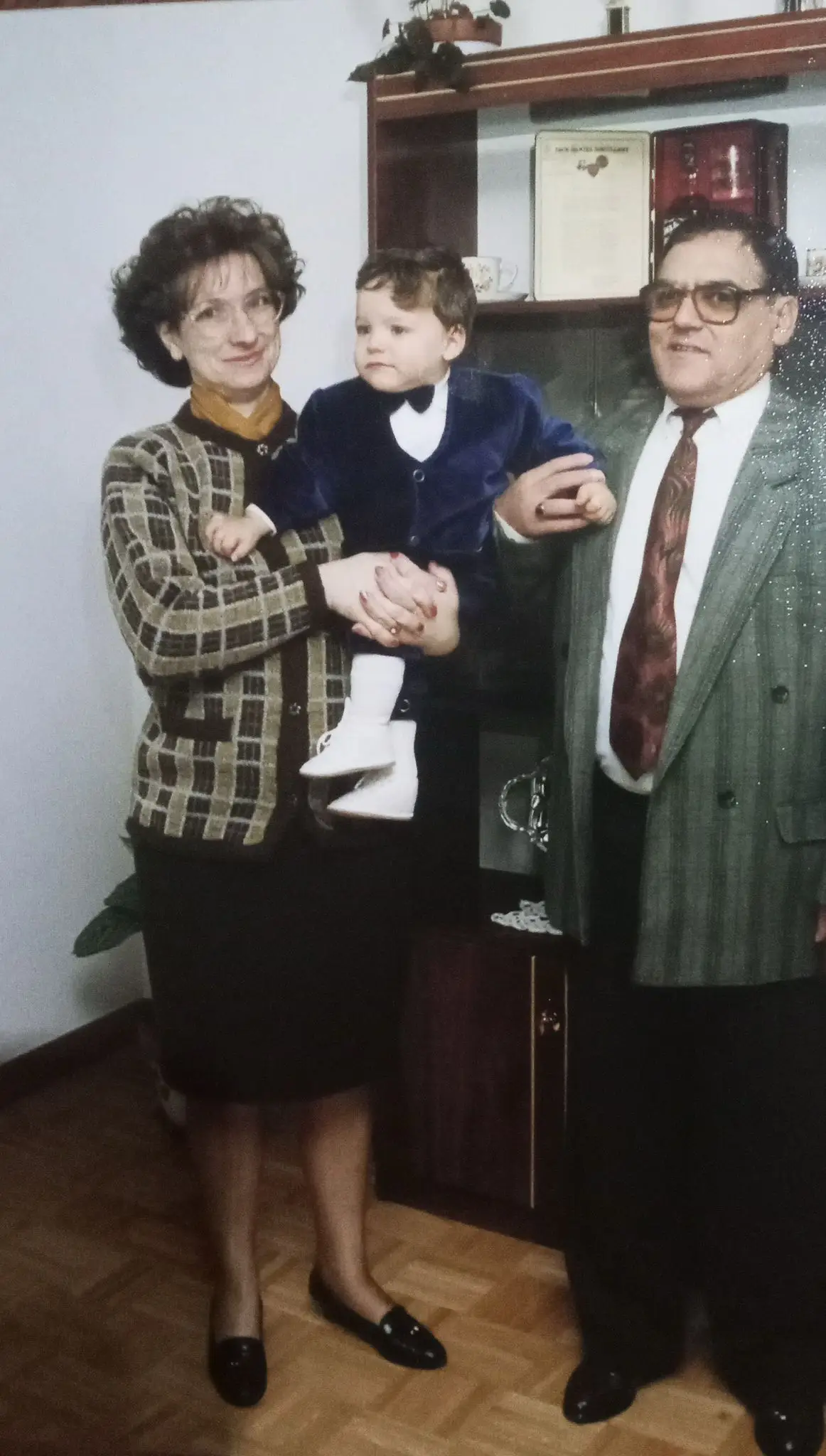 Guima em bebé com os avós maternos