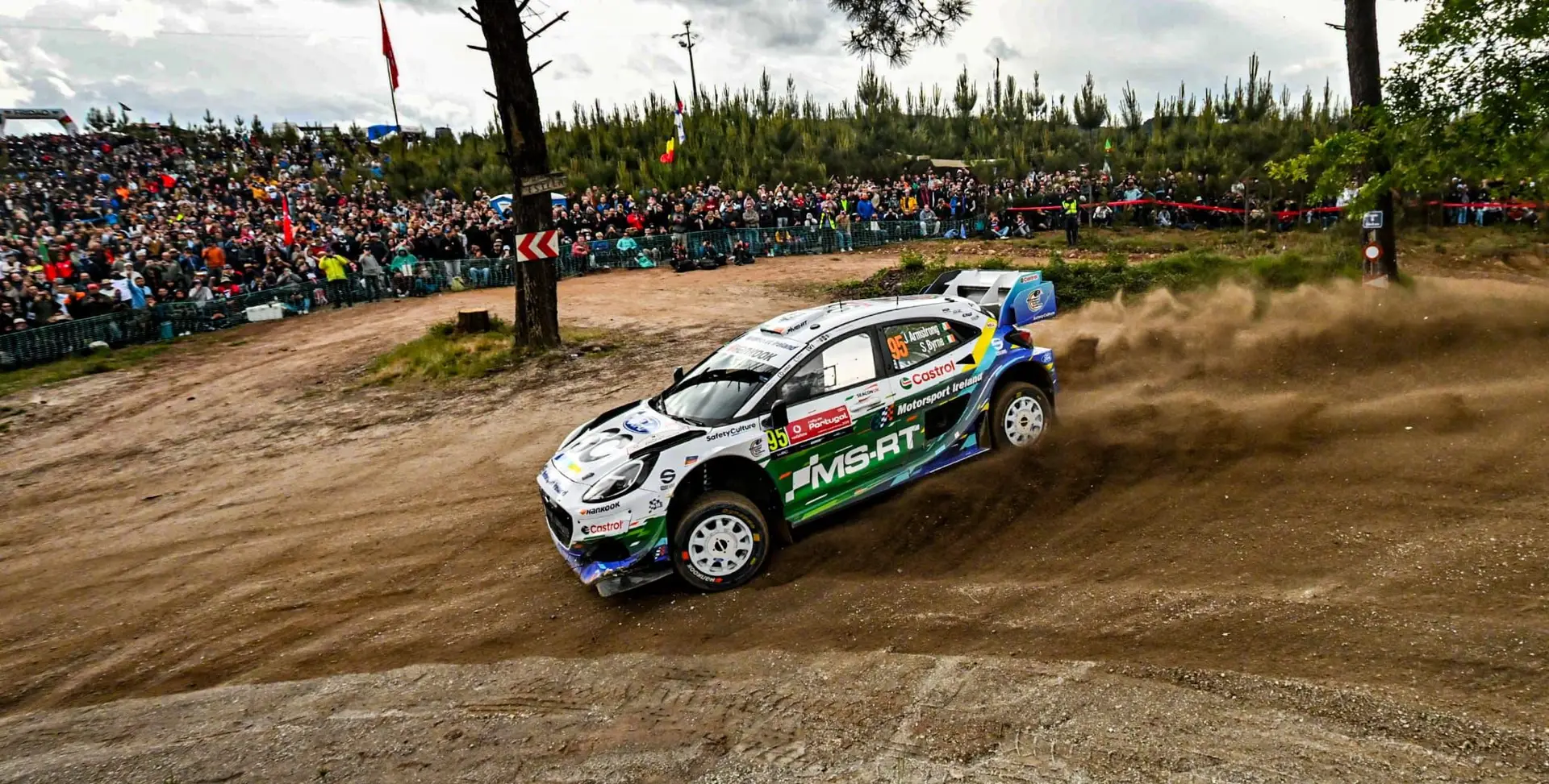 Joshua McErlean/Eoin Treacy, da Ford: os azarados do dia com um despiste no lamaçal de Lousada