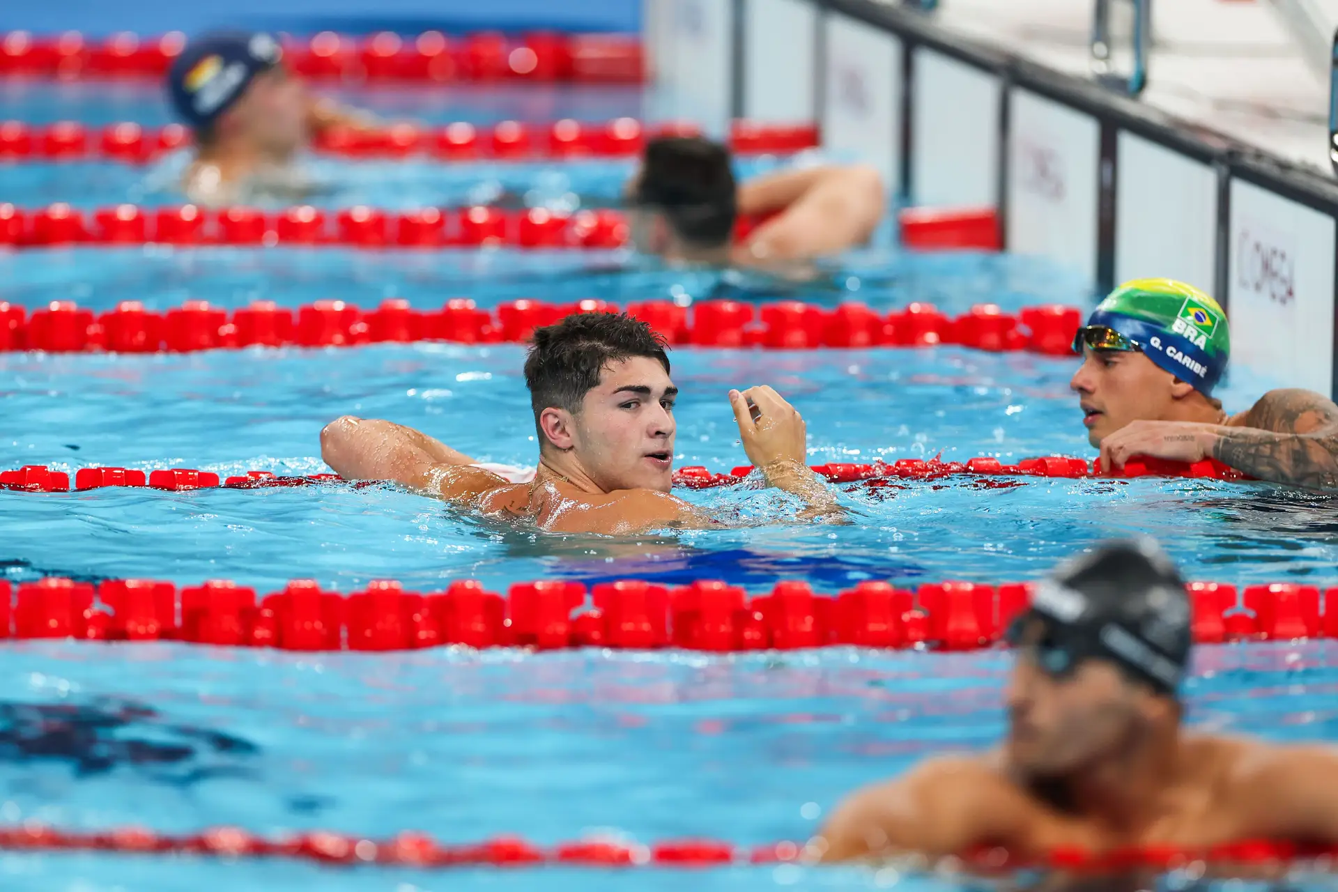 Diogo Ribeiro no final de uma prova de natação dos Jogos Olímpicos de Paris 2024
