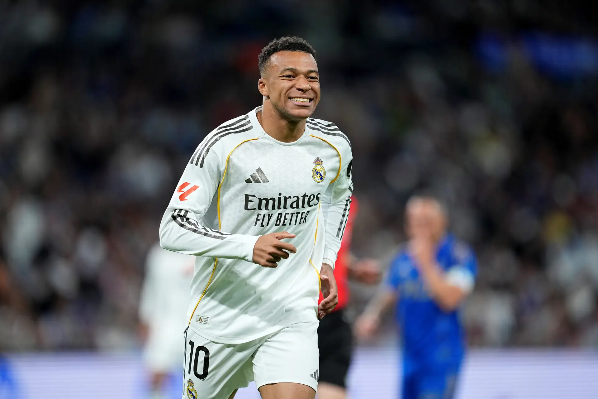 Mbappé entrou e assistiu nos 21 minutos em que esteve em campo