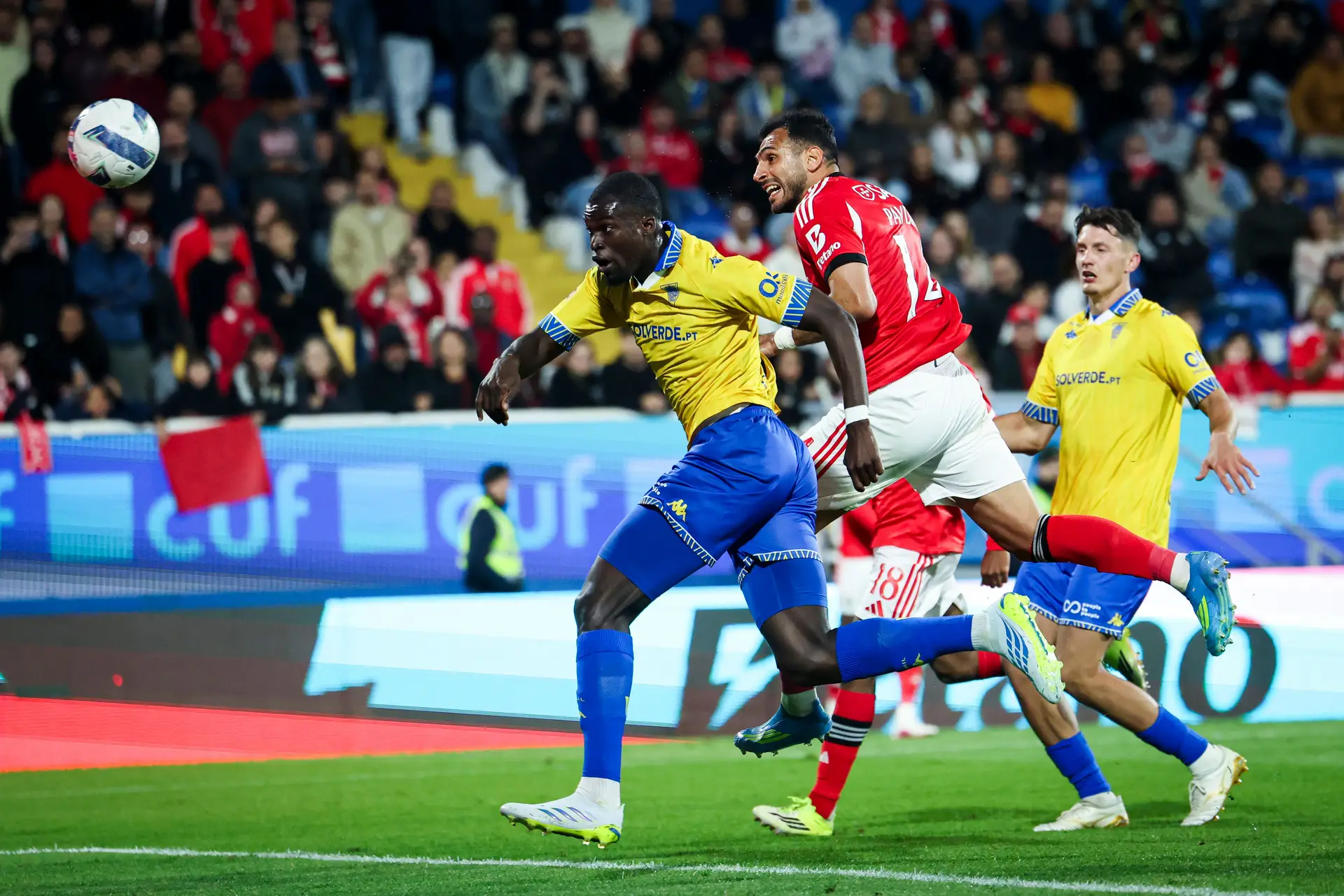 Quinze minutos à Benfica não chegaram para a Champions
