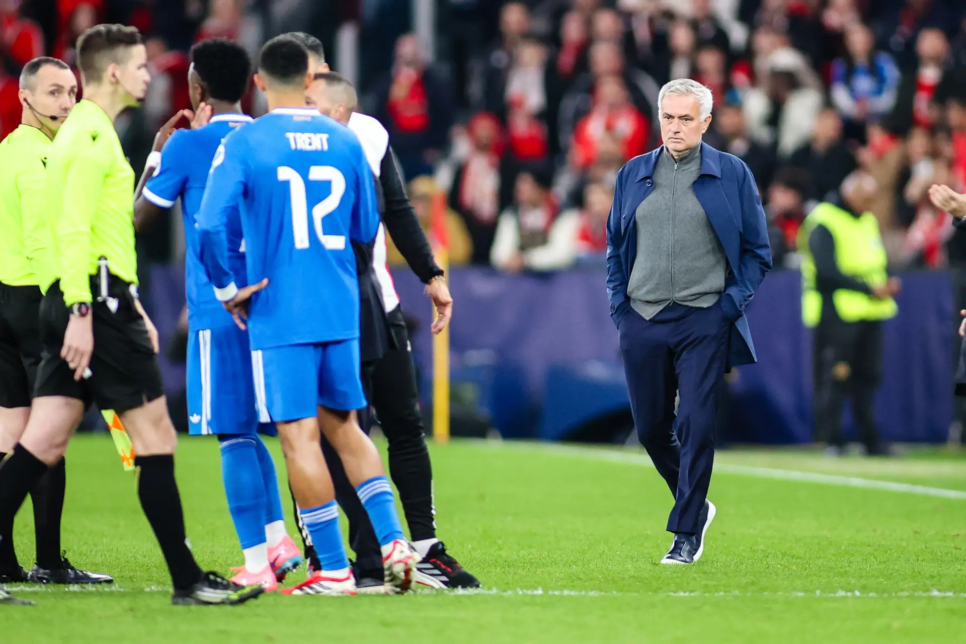 Adeus, Lisboa. Hola, Madrid: José Mourinho deixa o Benfica e será treinador do Real