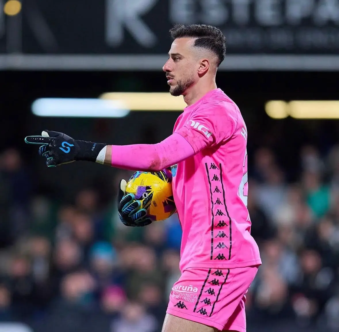 Em 2024, Helton jogou pelo Deportivo da Corunha, na Espanha
