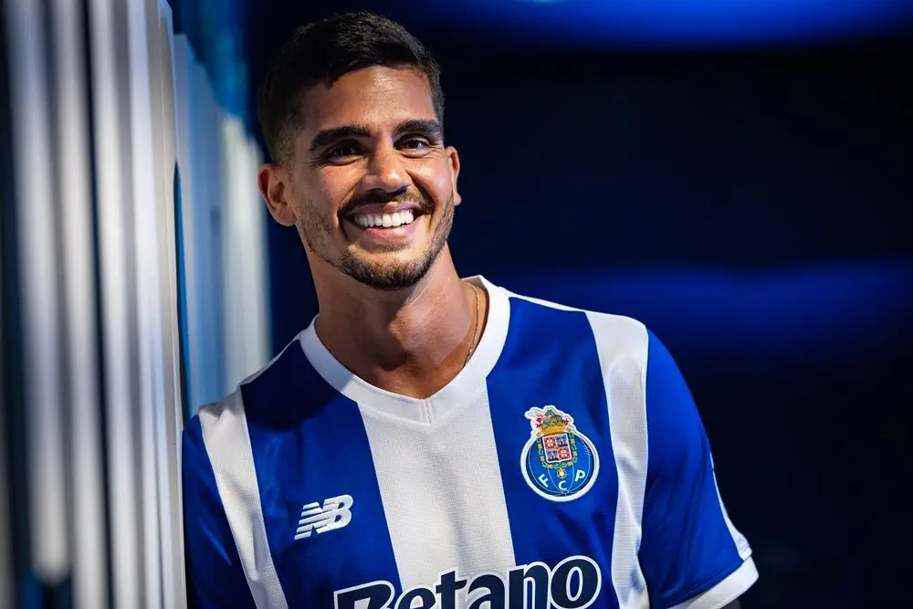 André Silva deixou o FC Porto em 2017, para assinar pelo AC Milan. Agora está de volta ao Dragão