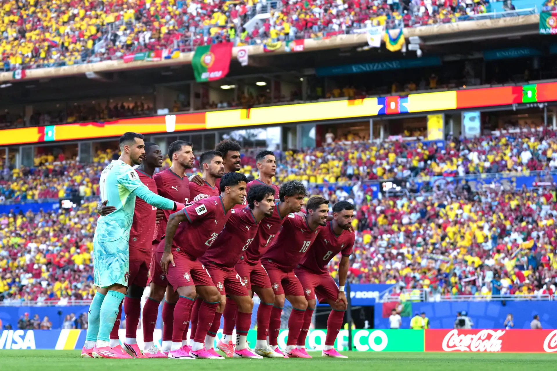 O onze de Portugal que entrou em campo no jogo com a Colômbia