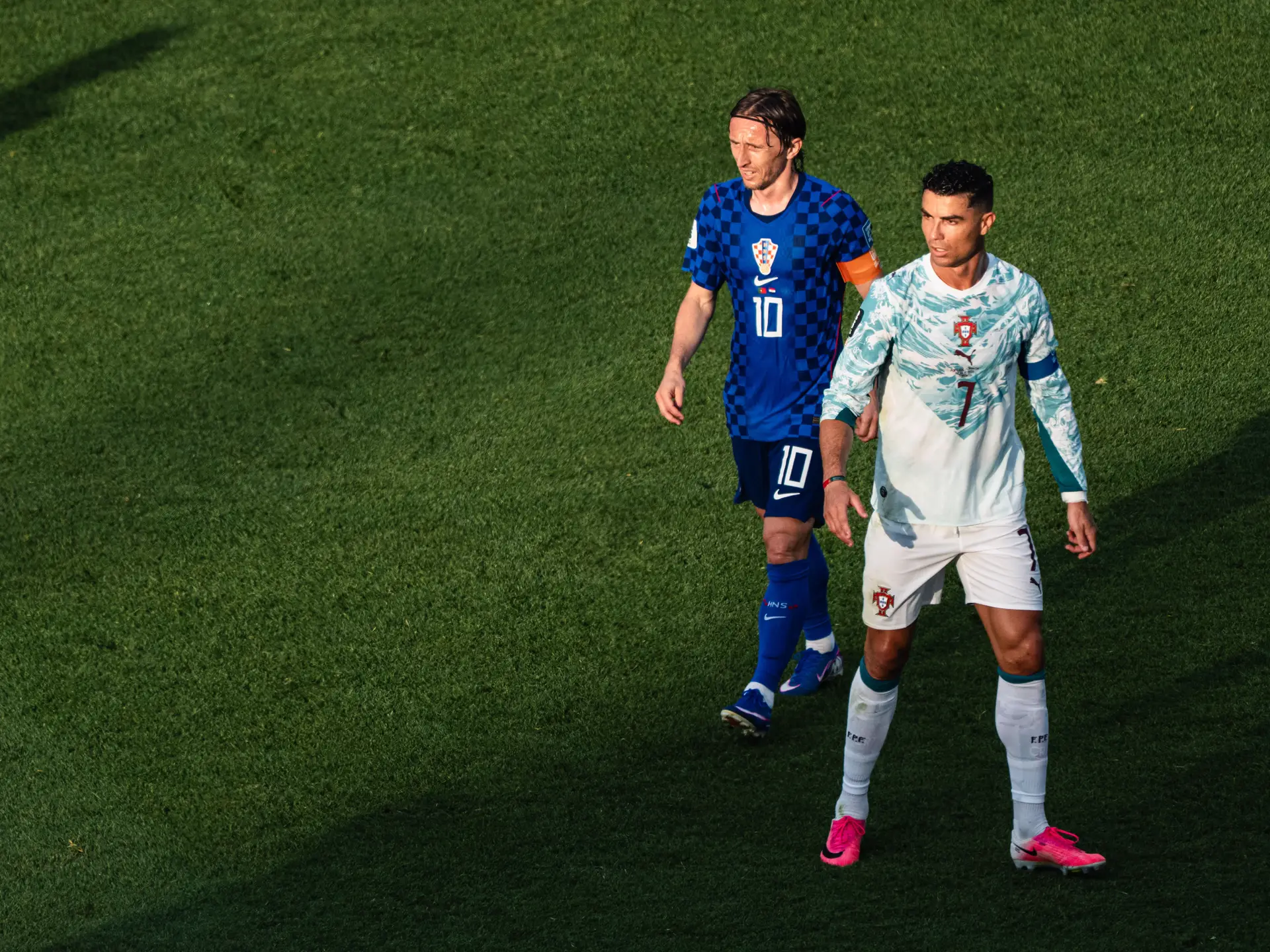 Luka Modrić e Cristiano Ronaldo durante o Portugal-Croácia dos dezasseis avos de final do Mundial 2026
